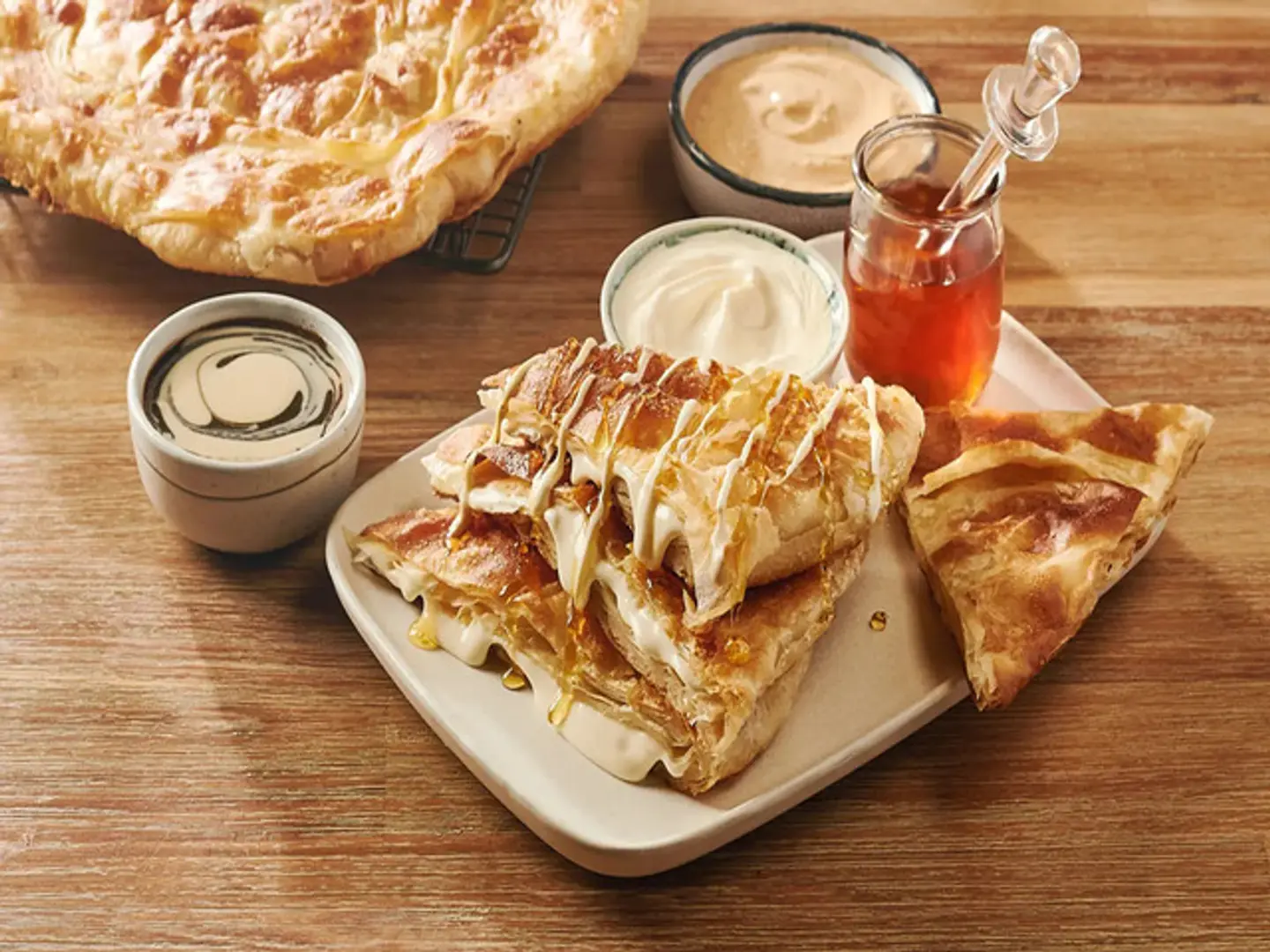 فطيرة قشطة وعسل - كبير