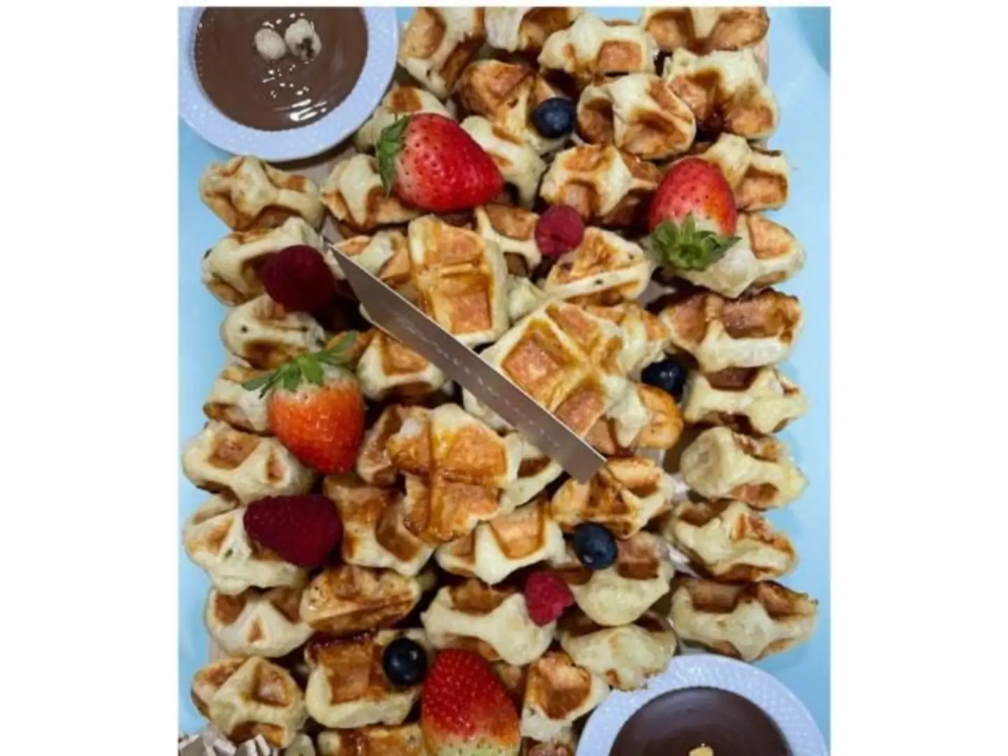 Mini Waffle Tray - 32 Pieces