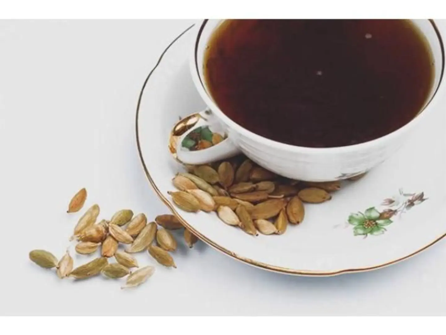 شاي بالهيل - صغير