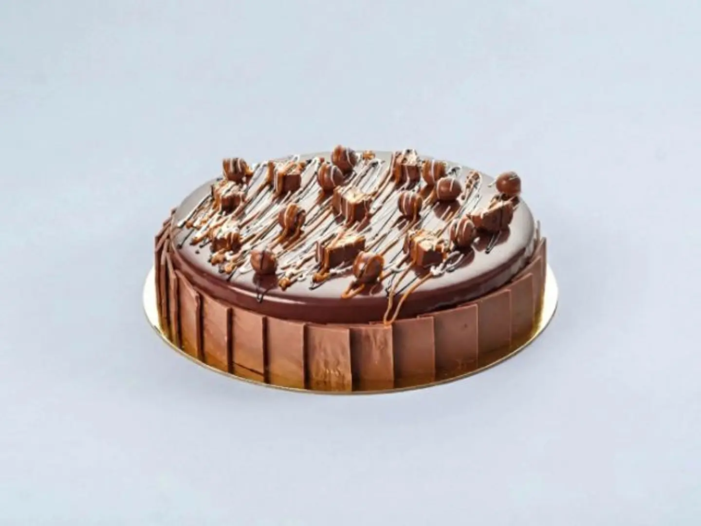 موس كيك سنيكرز - موس كيك سنيكرز كبير