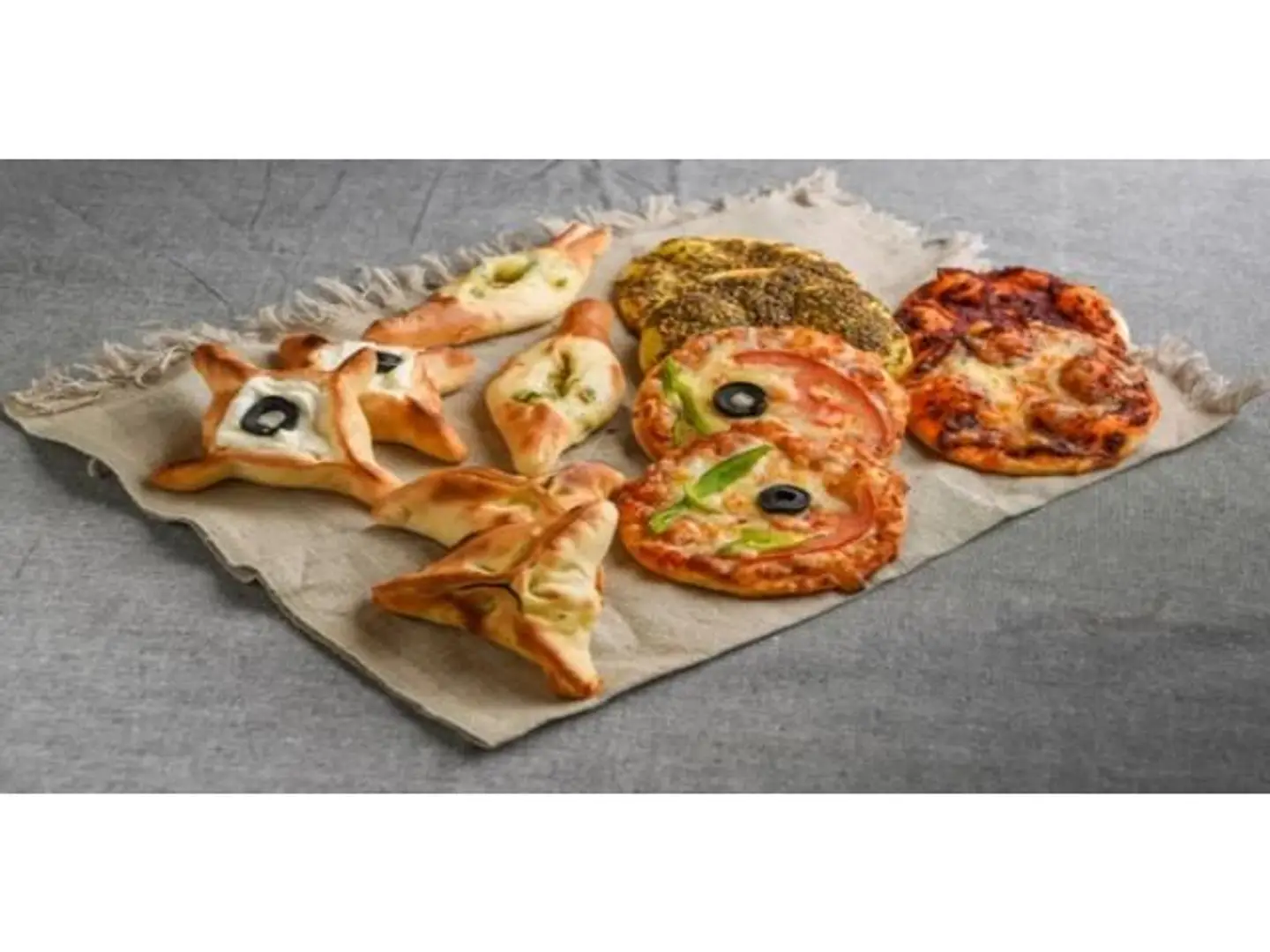 Mona Assorted Pastries - 15 Pieces