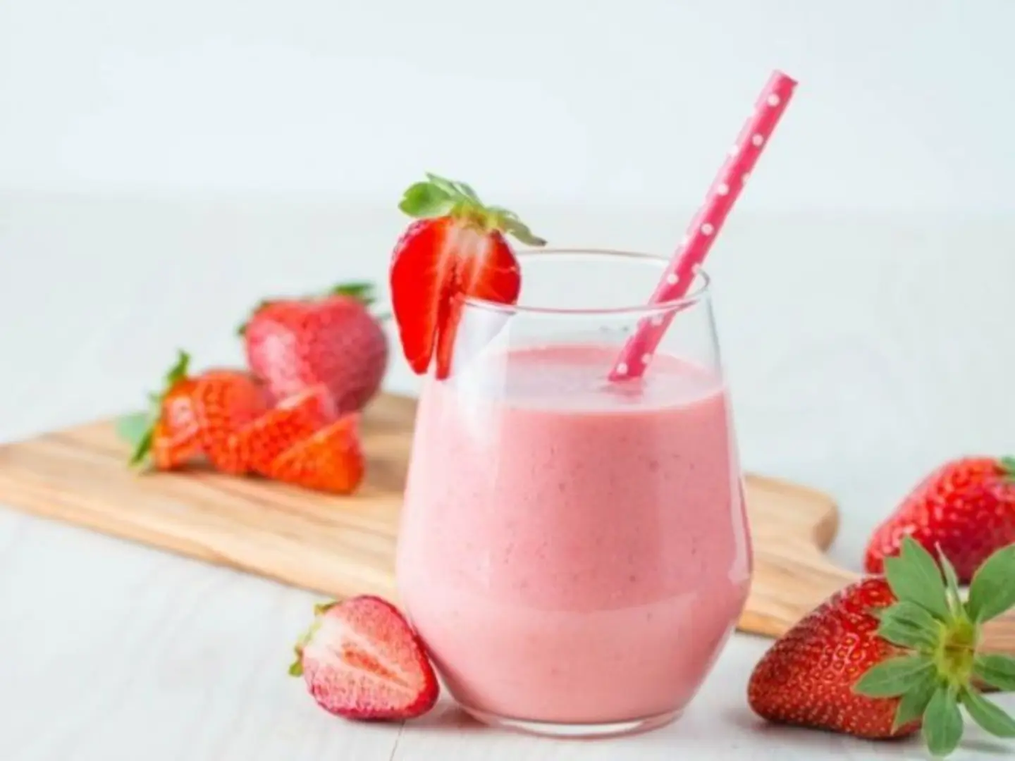 فراولة شيك - وسط