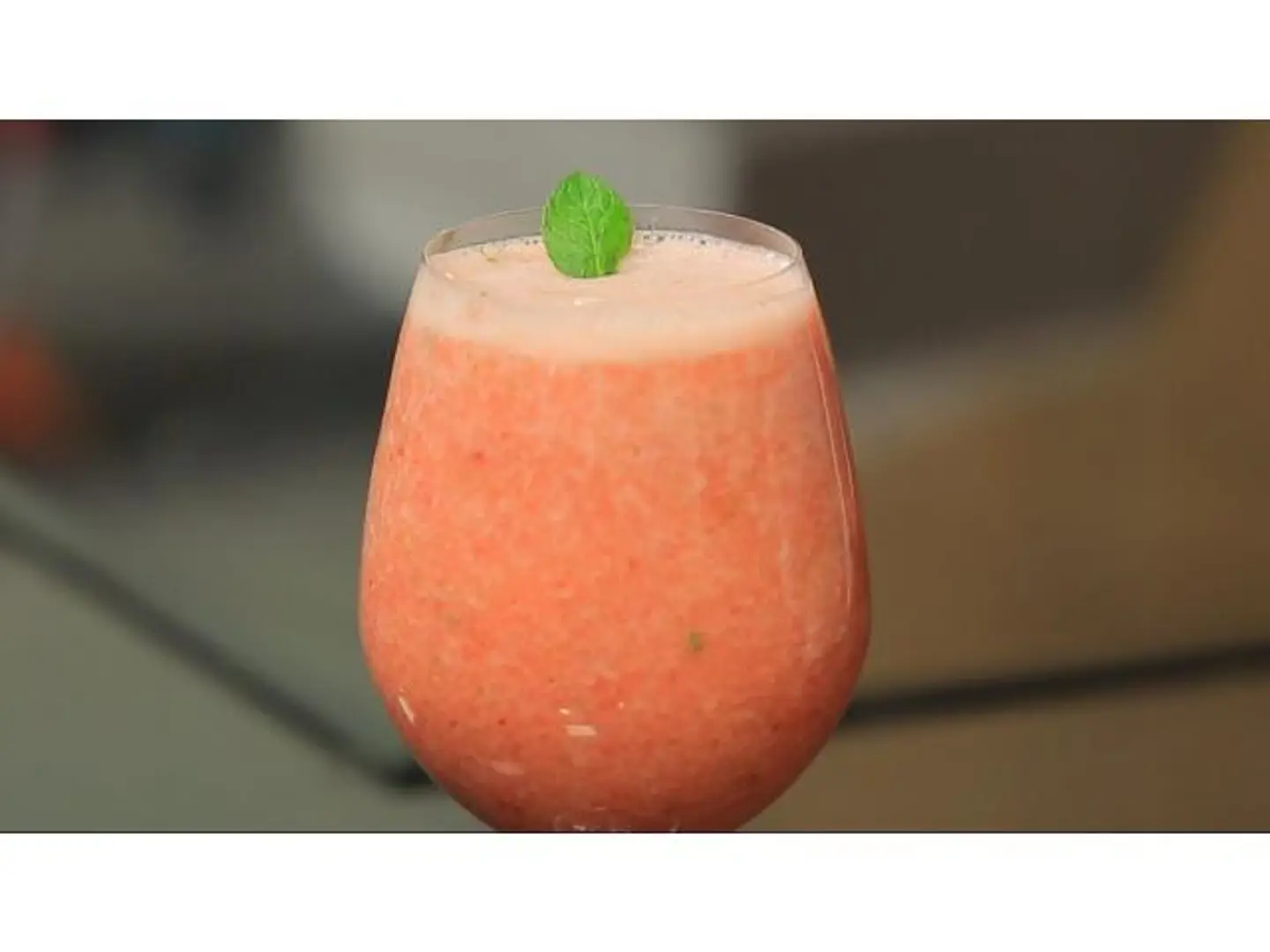 Lemon And Strawberry Juice - Small Cup