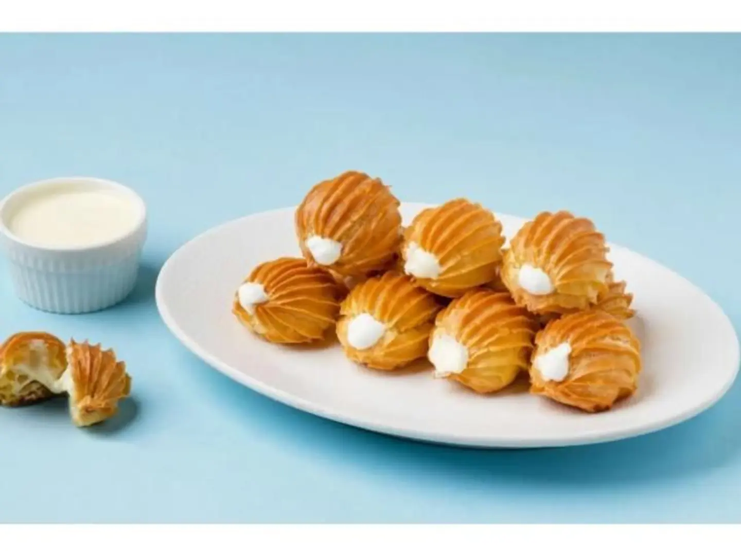 Dates With Cream - Small