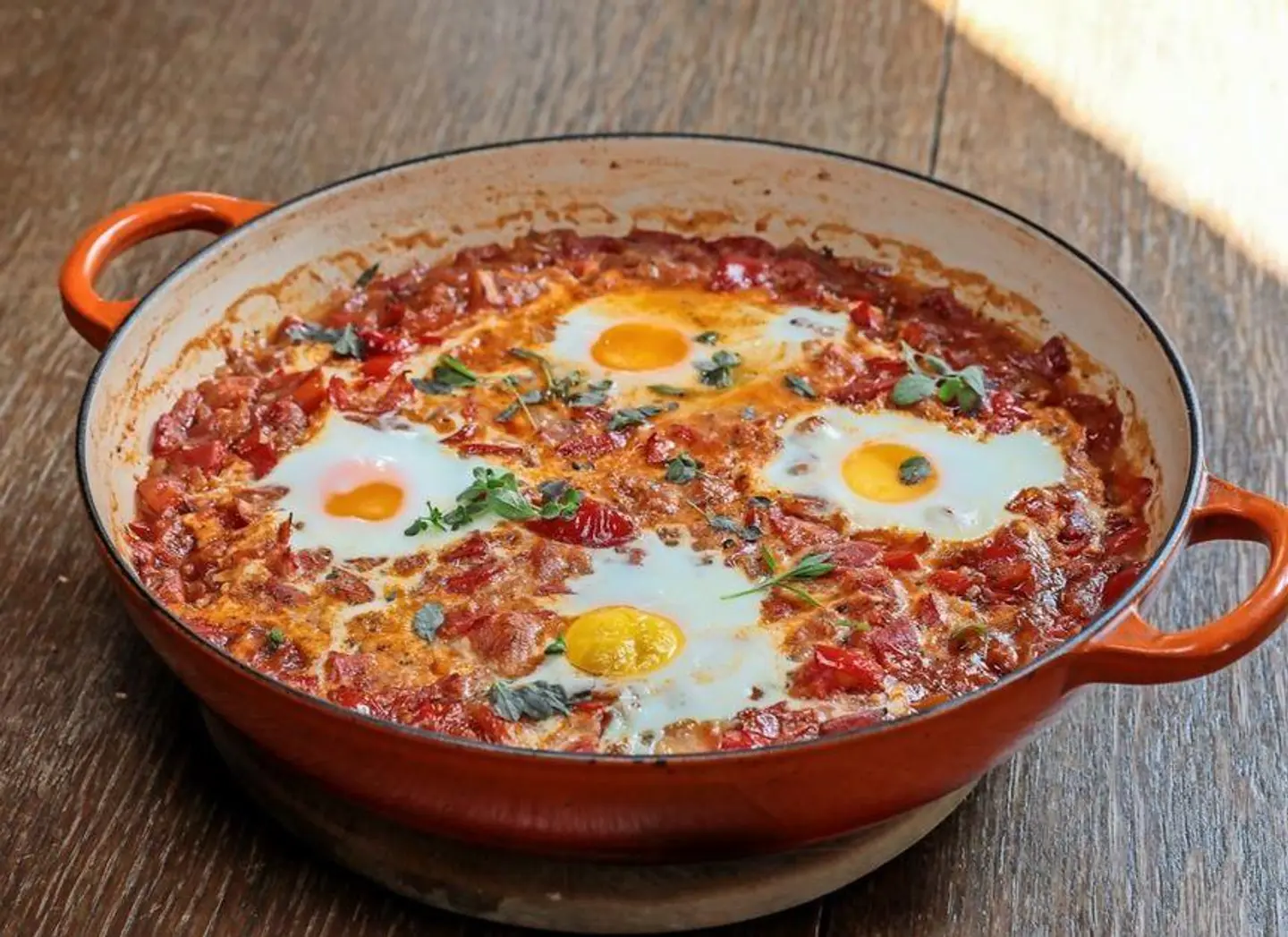 فاصوليا حمراء بالبيض - عادي