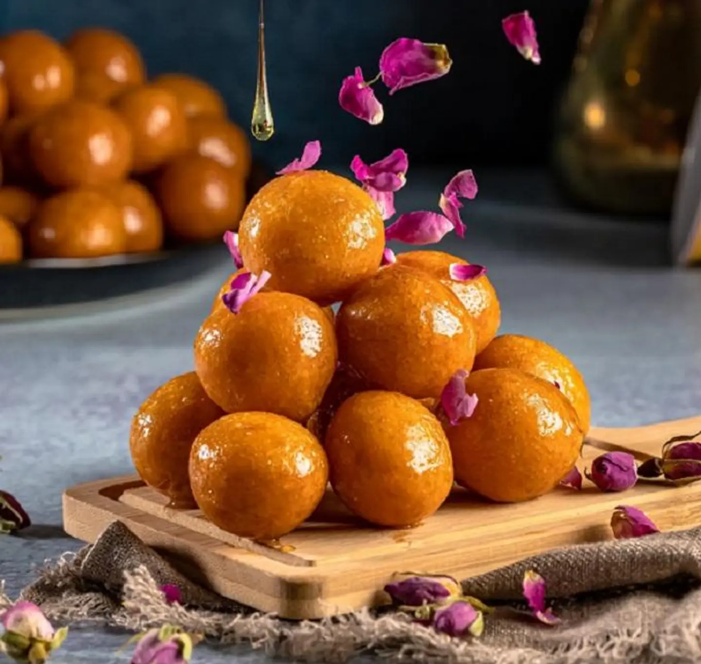 Luqaimat With Saffron Syrup - Small