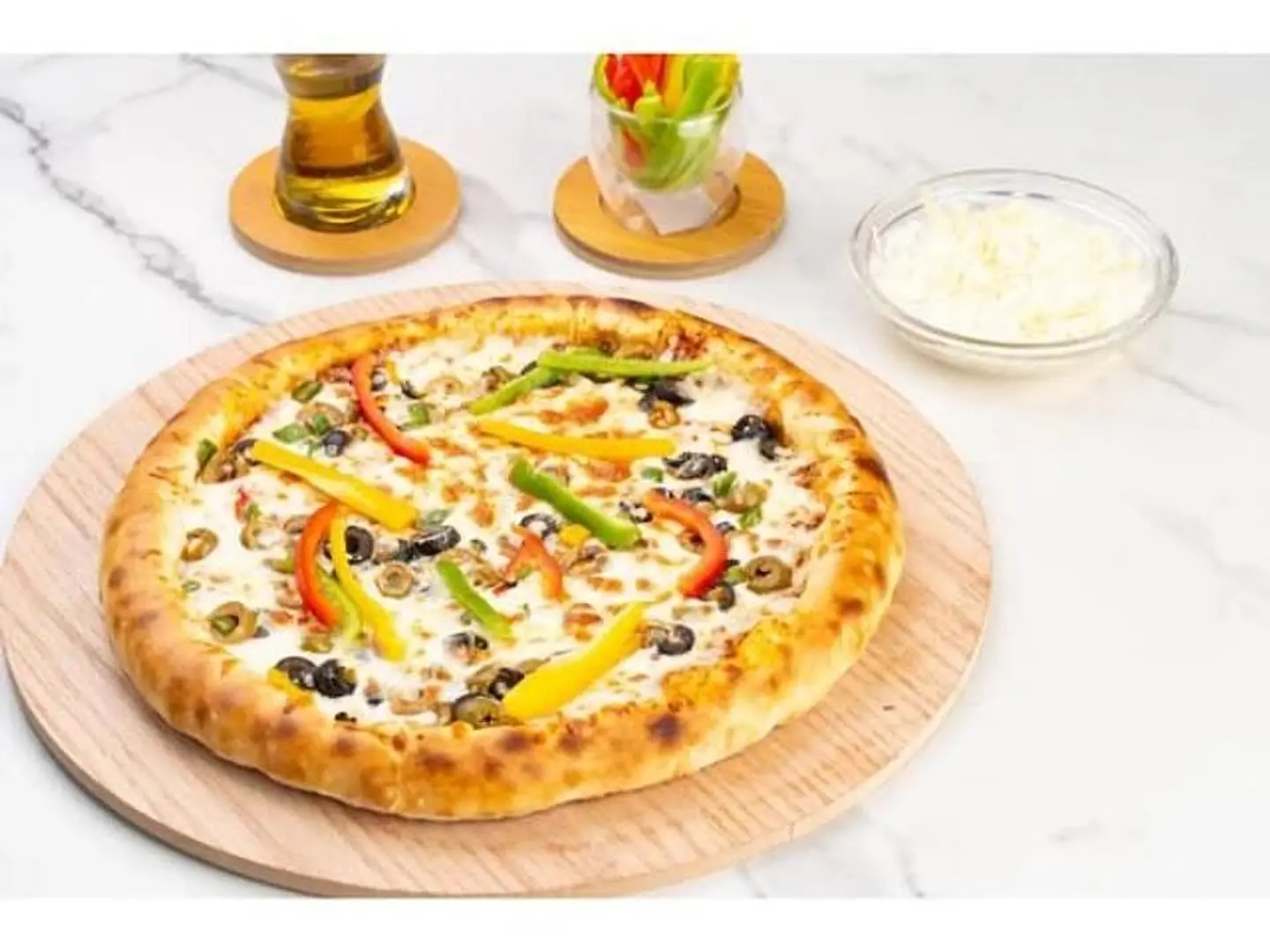 Cheddar And Vegetable Pizza - Small