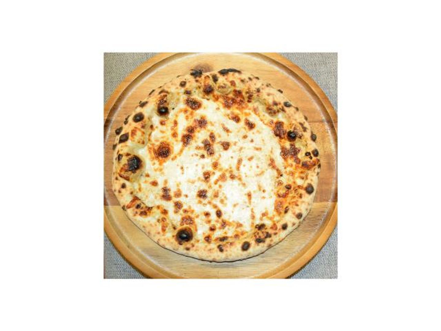 بيتزا بيانكا - صغير
