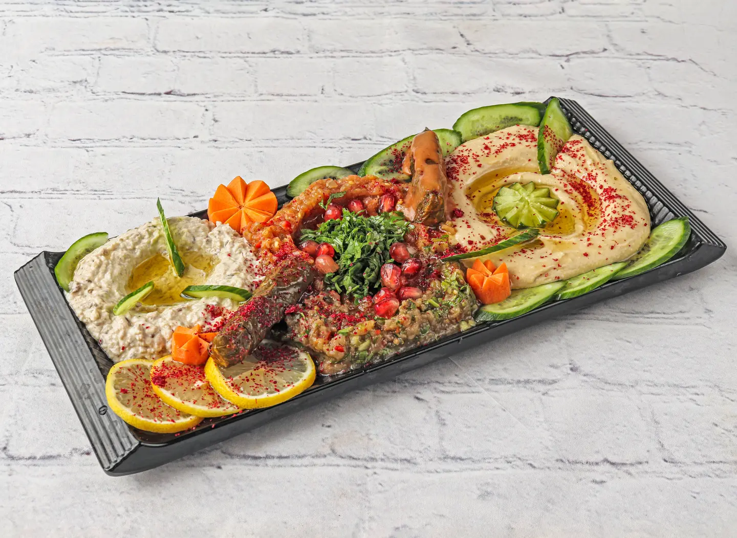 صحن مقبلات مشكلة - صغير