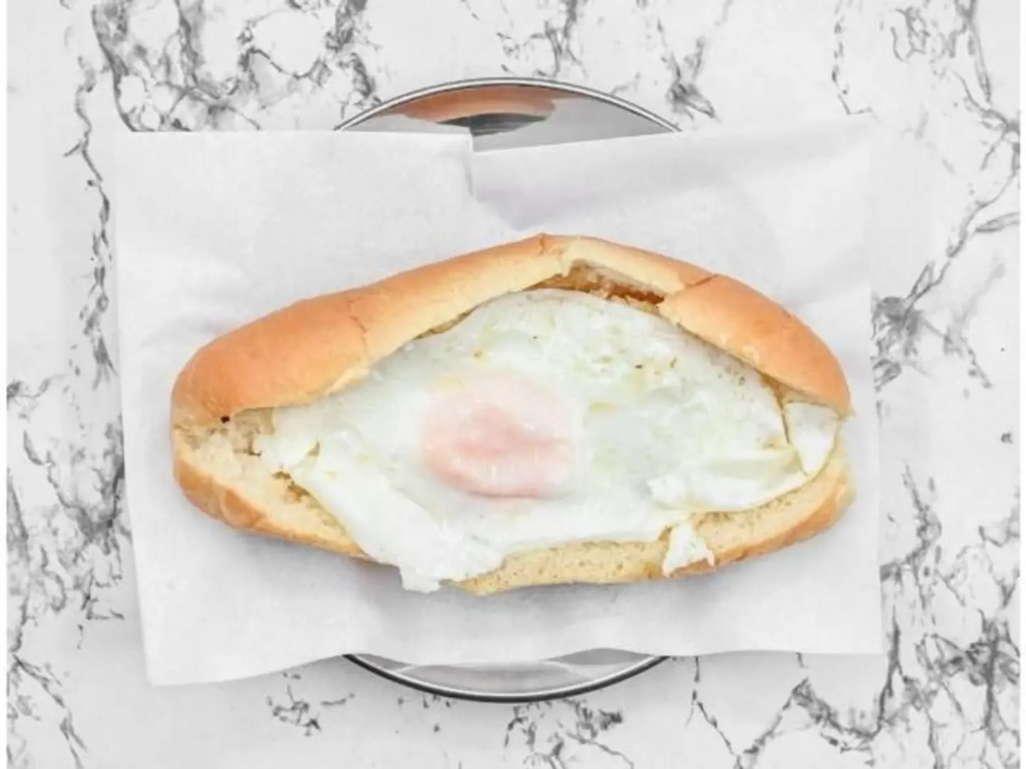 بيض عيون - صغير