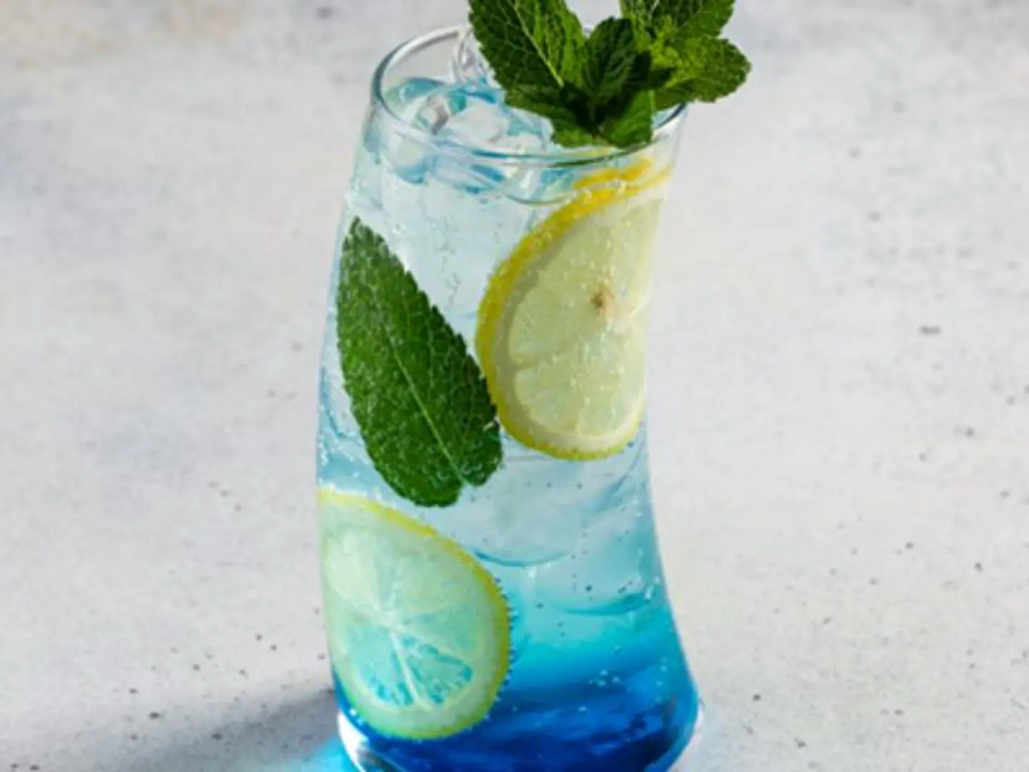 موخيتو التوت الأزرق - مشروب غازي