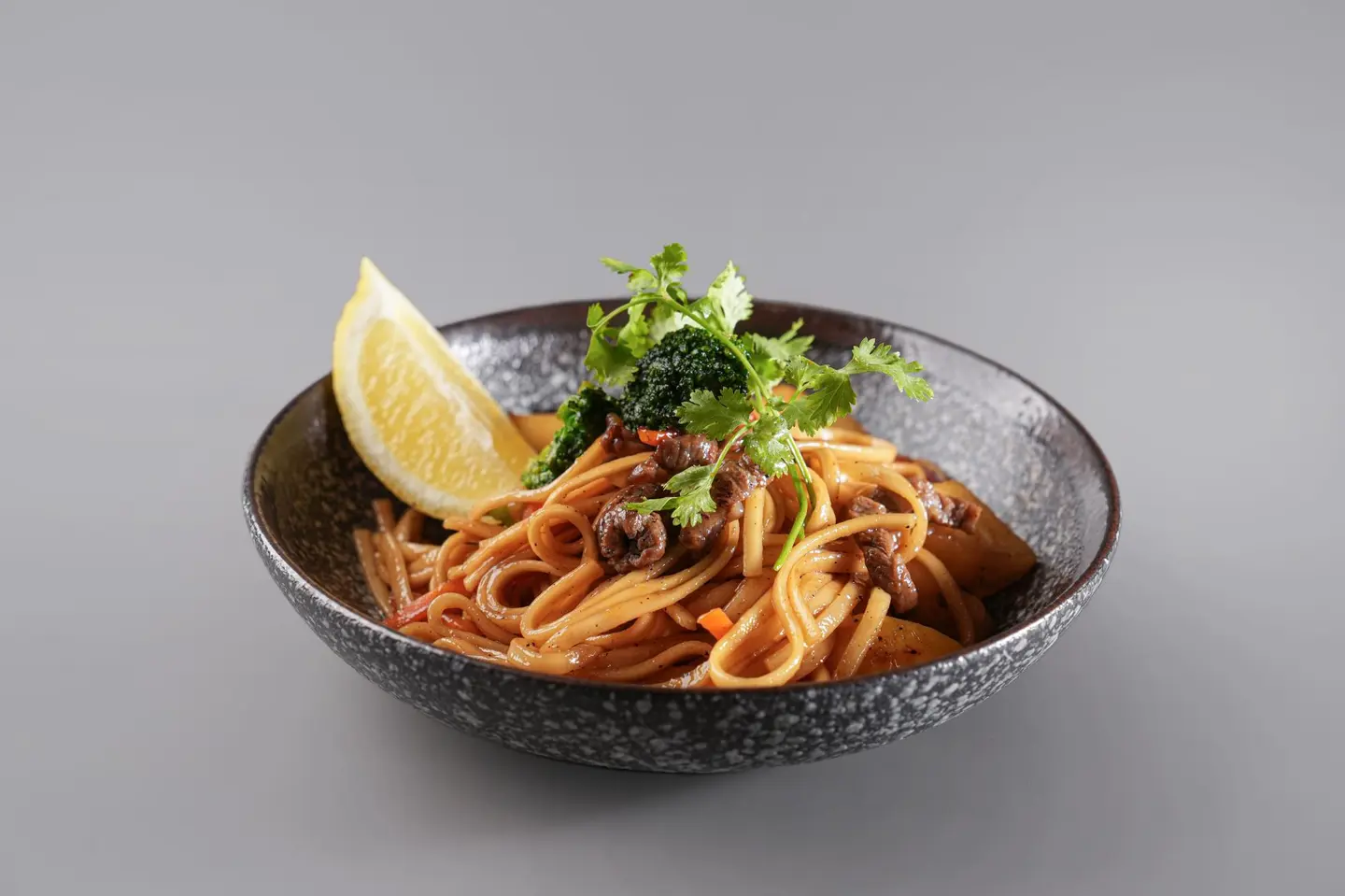 اودن نودلز دجاج - ترياكي صوص