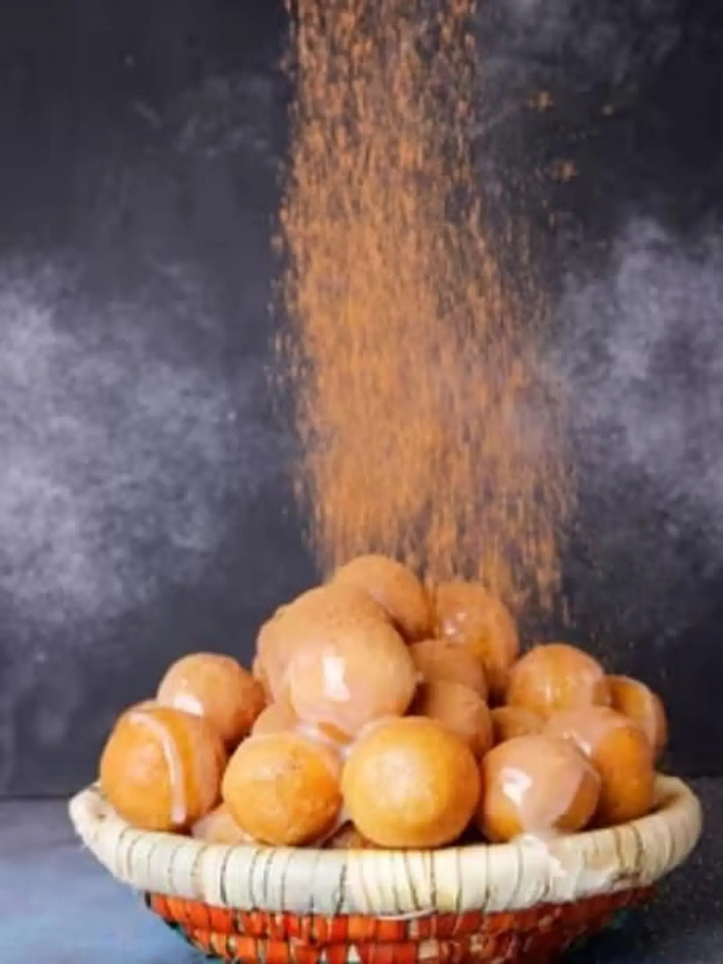 لقيمات القرفة بالسكر - صغير