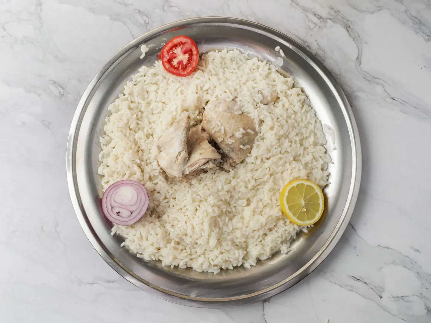 مضغوط مع أرز أمريكي أبيض - دجاجة كاملة