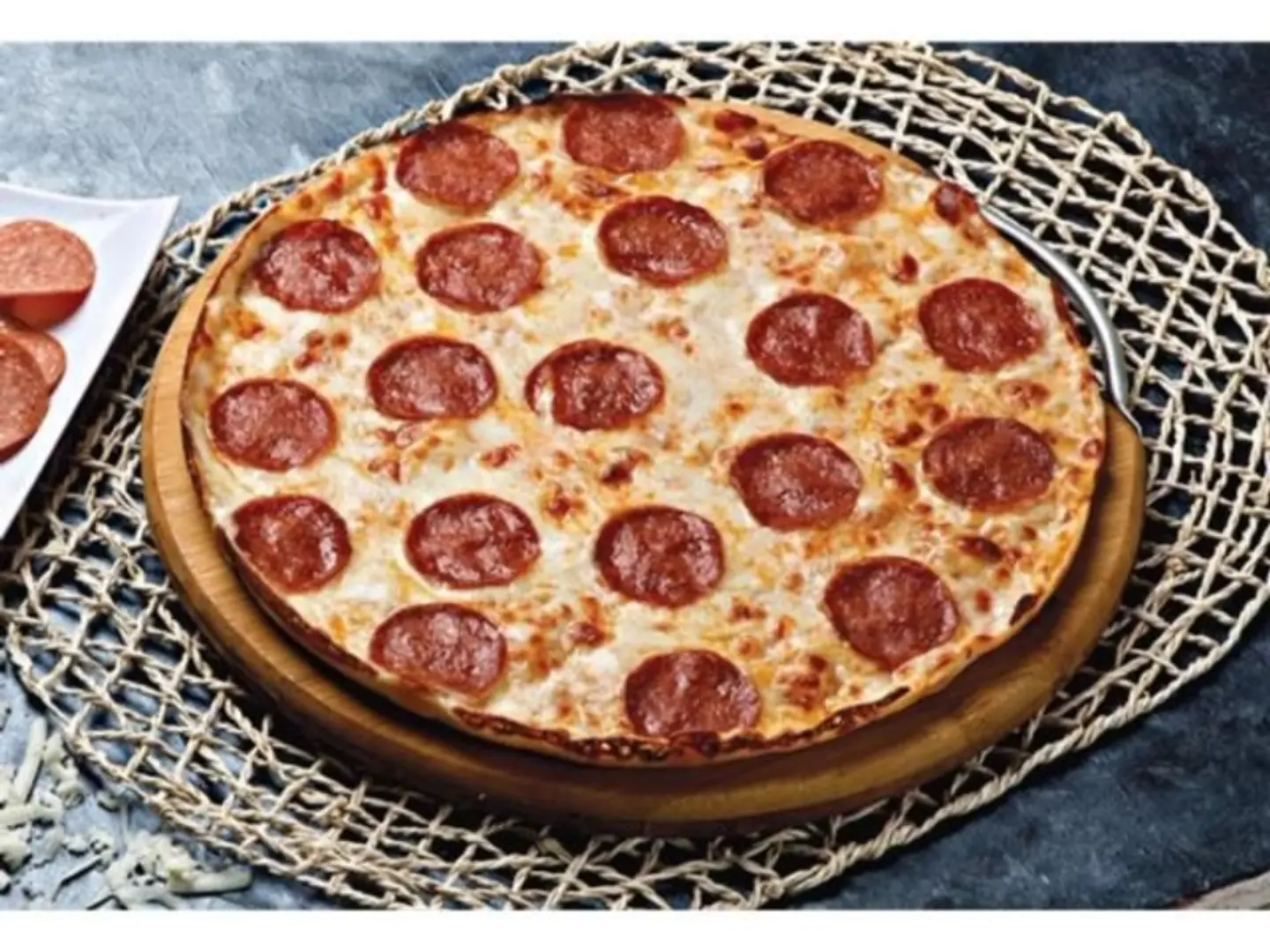 Pizza With Stuffed Sausage Crust - Small