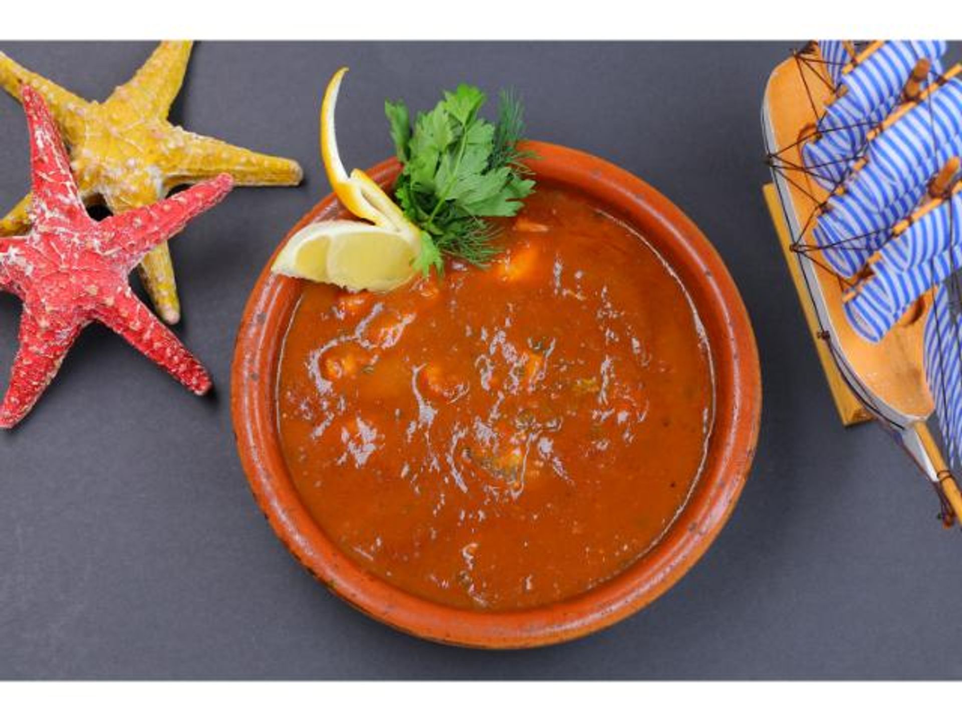 طاجن قاروص - طاجن بالخضار