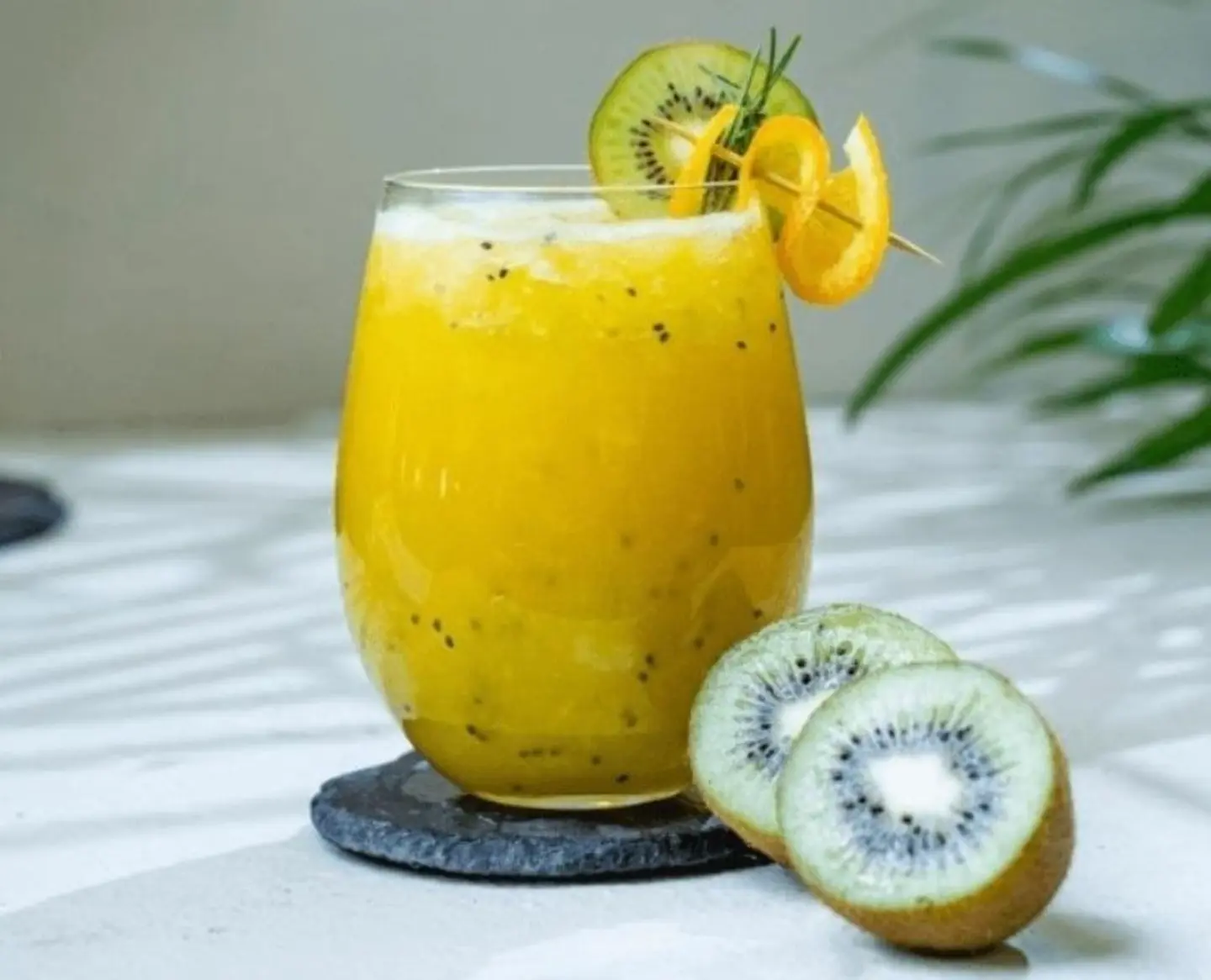 عصير كيوي برتقال - صغير جدا