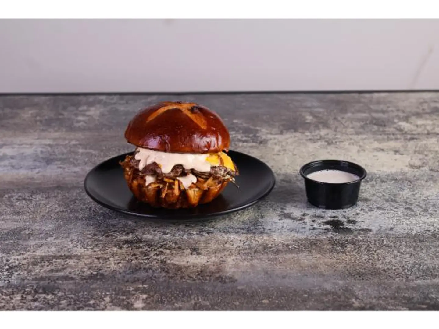 برقر نوك سبيشل لحم - ساندويش