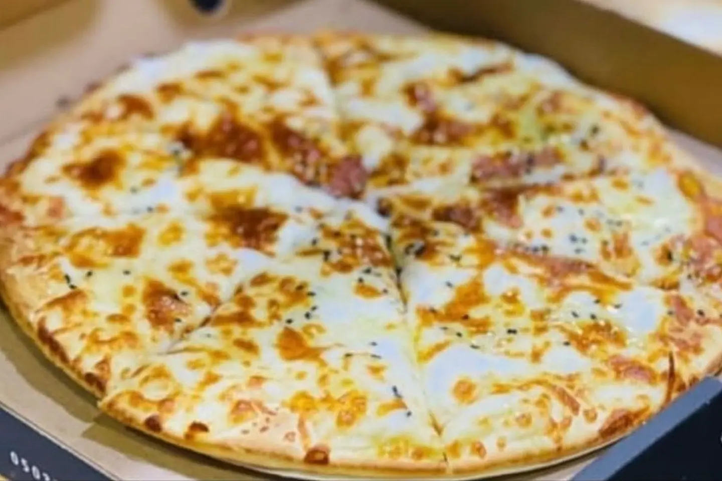 Ash Albulbul Pizza - Small