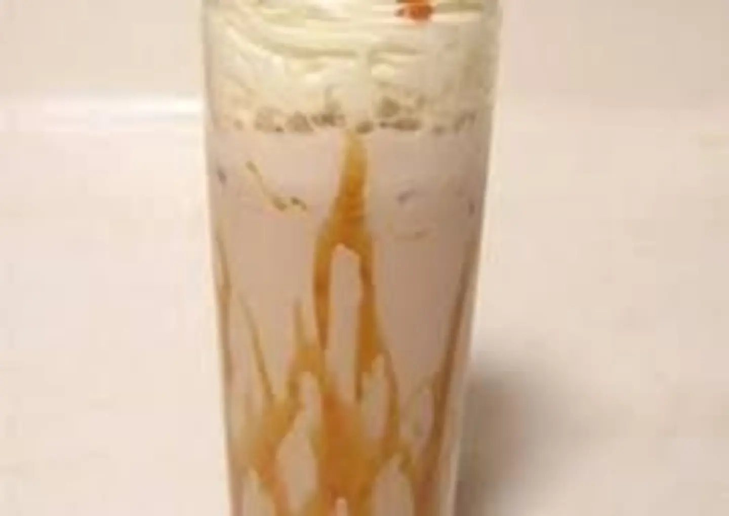 آيس كراميل لاتيه - وسط