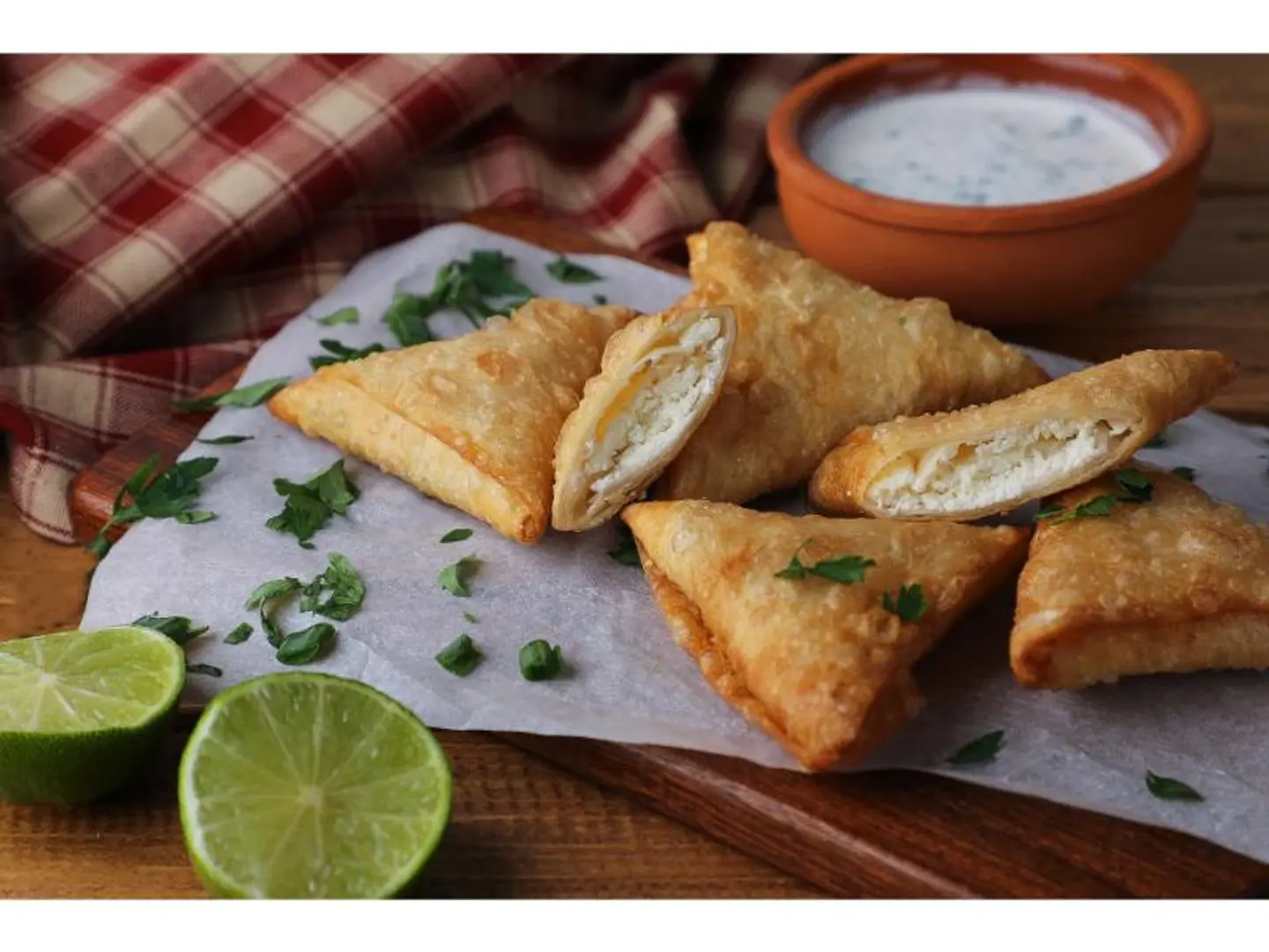 سمبوسه جبنه  - صغير