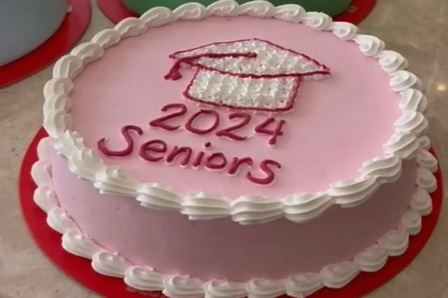 Graduation Cake D - Vanilla With Sprinkles