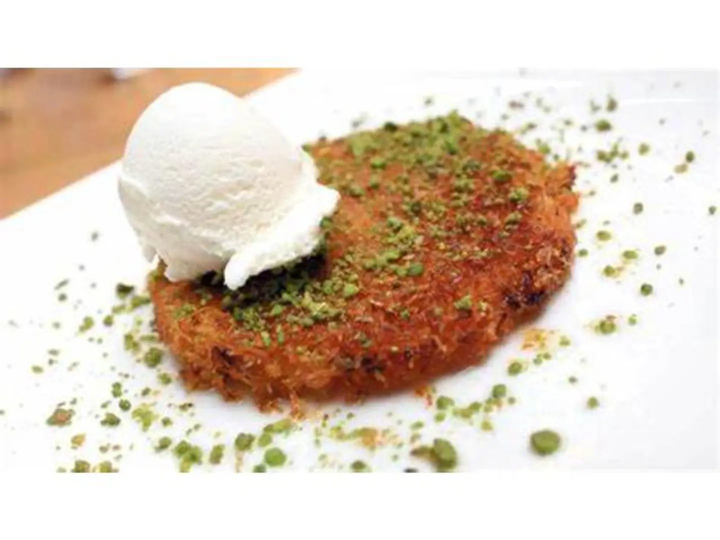 Rectangular Kunafah With Gelato Iced Cream - Small