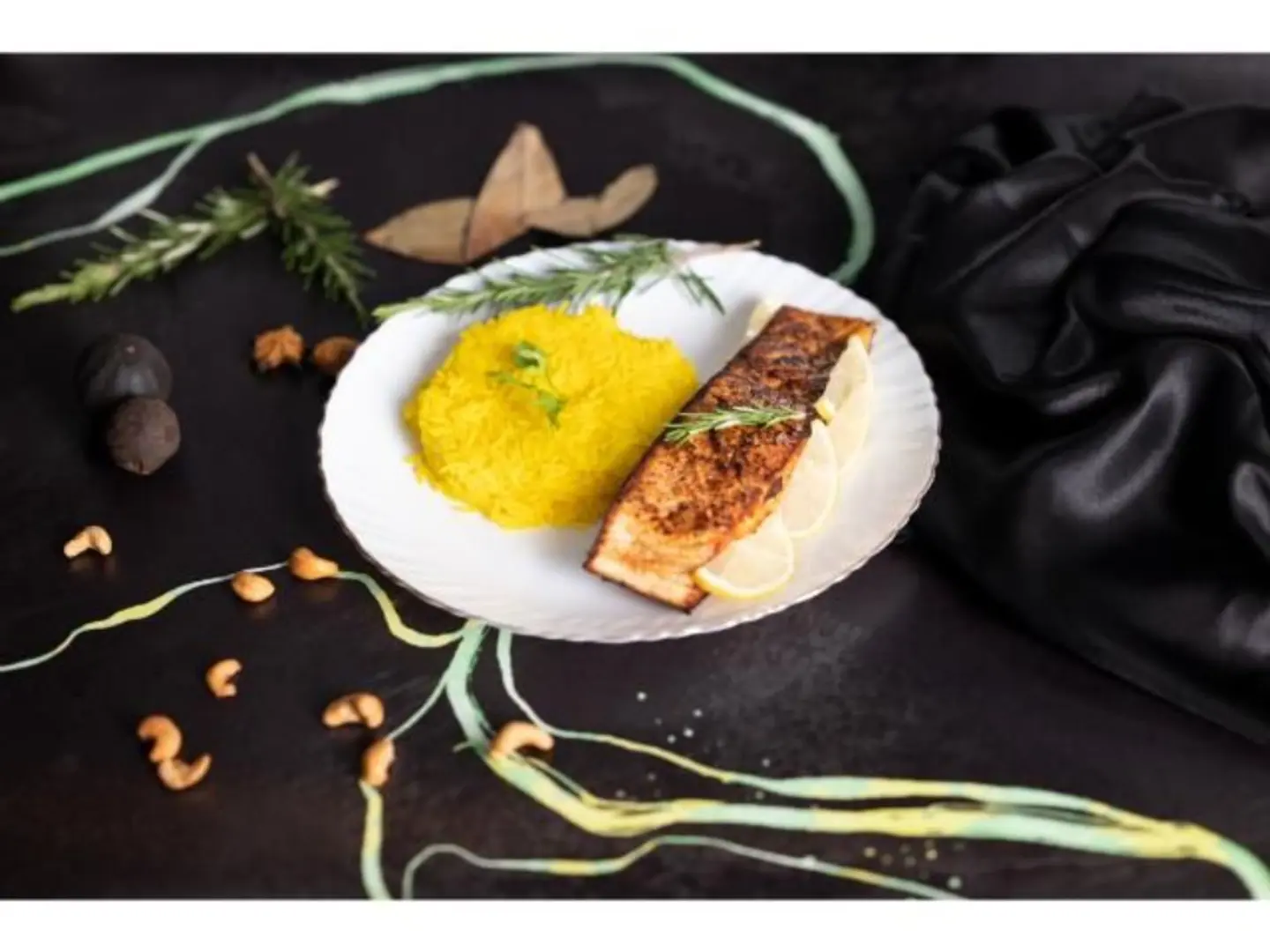 وجبة سلمون - صغير