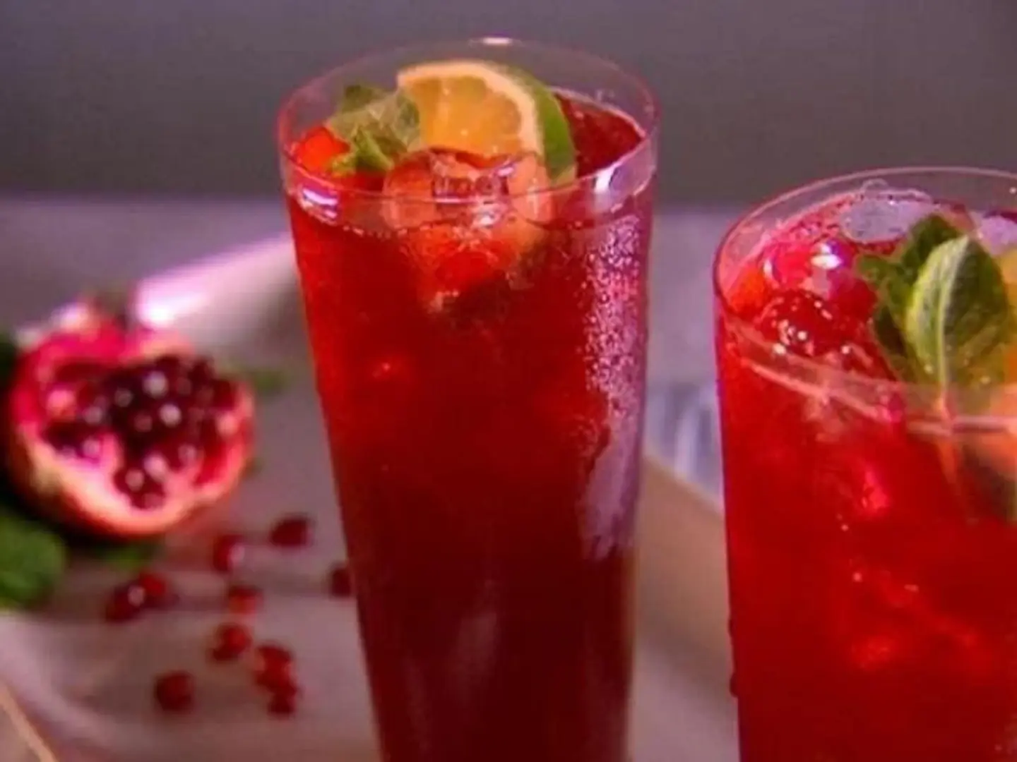 Pineapple And Pomegranate Juice - Small Cup