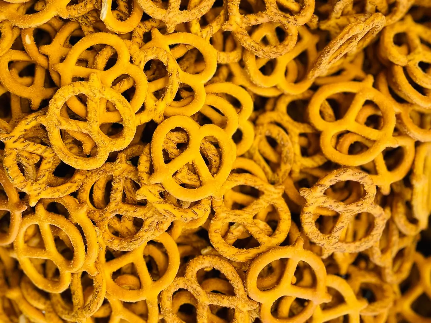 بريتزل مدور شطة وليمون - 250 جرام