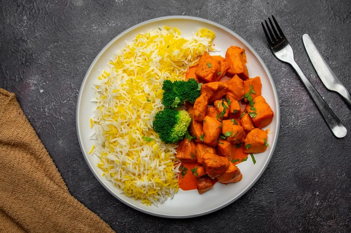 دجاج بزبدة - وسط