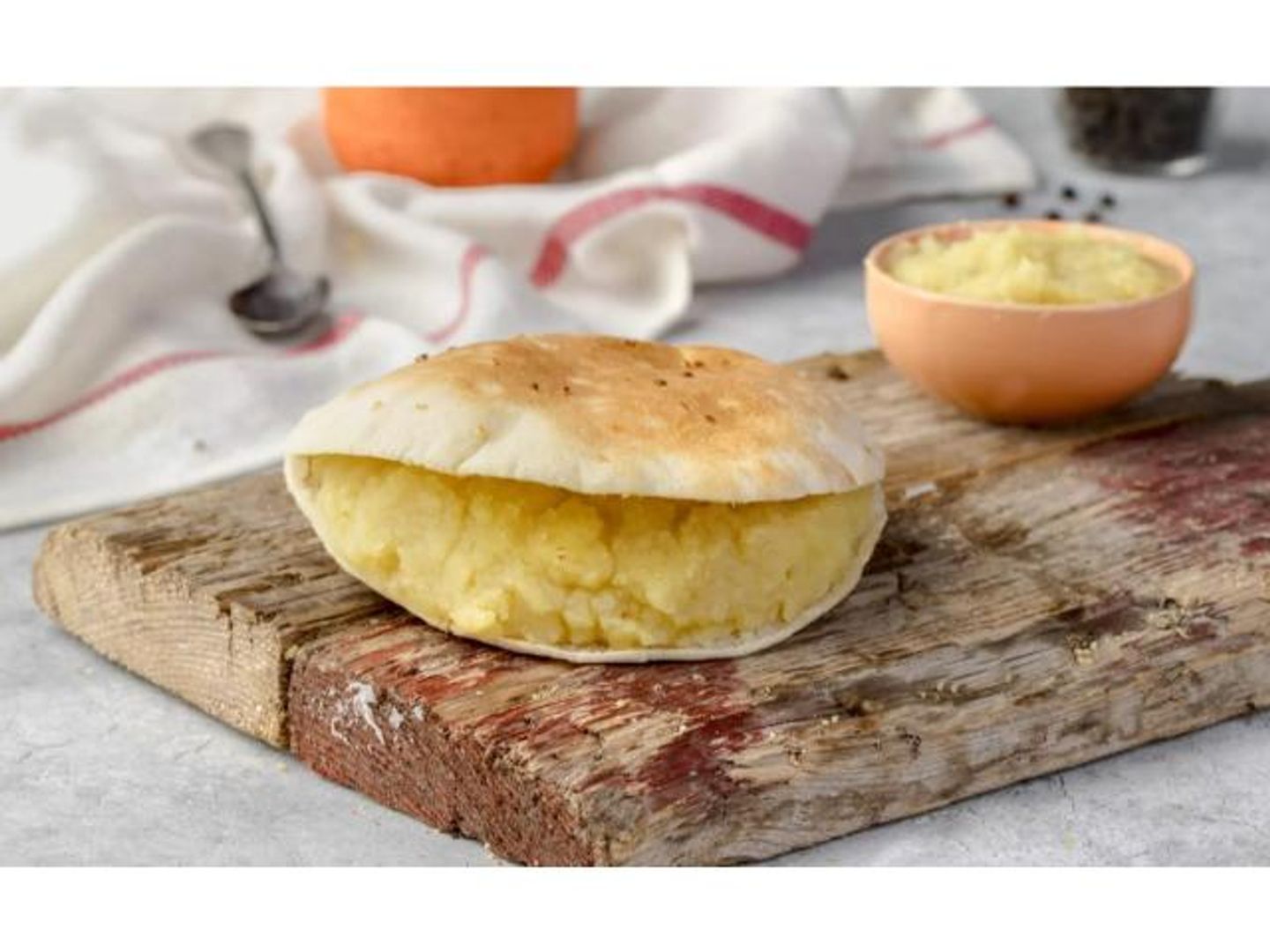 بطاطس بورية بالبيض - علبة صغير