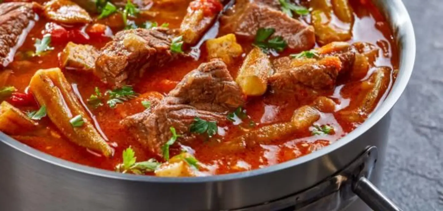 طاجن بامية - وسط