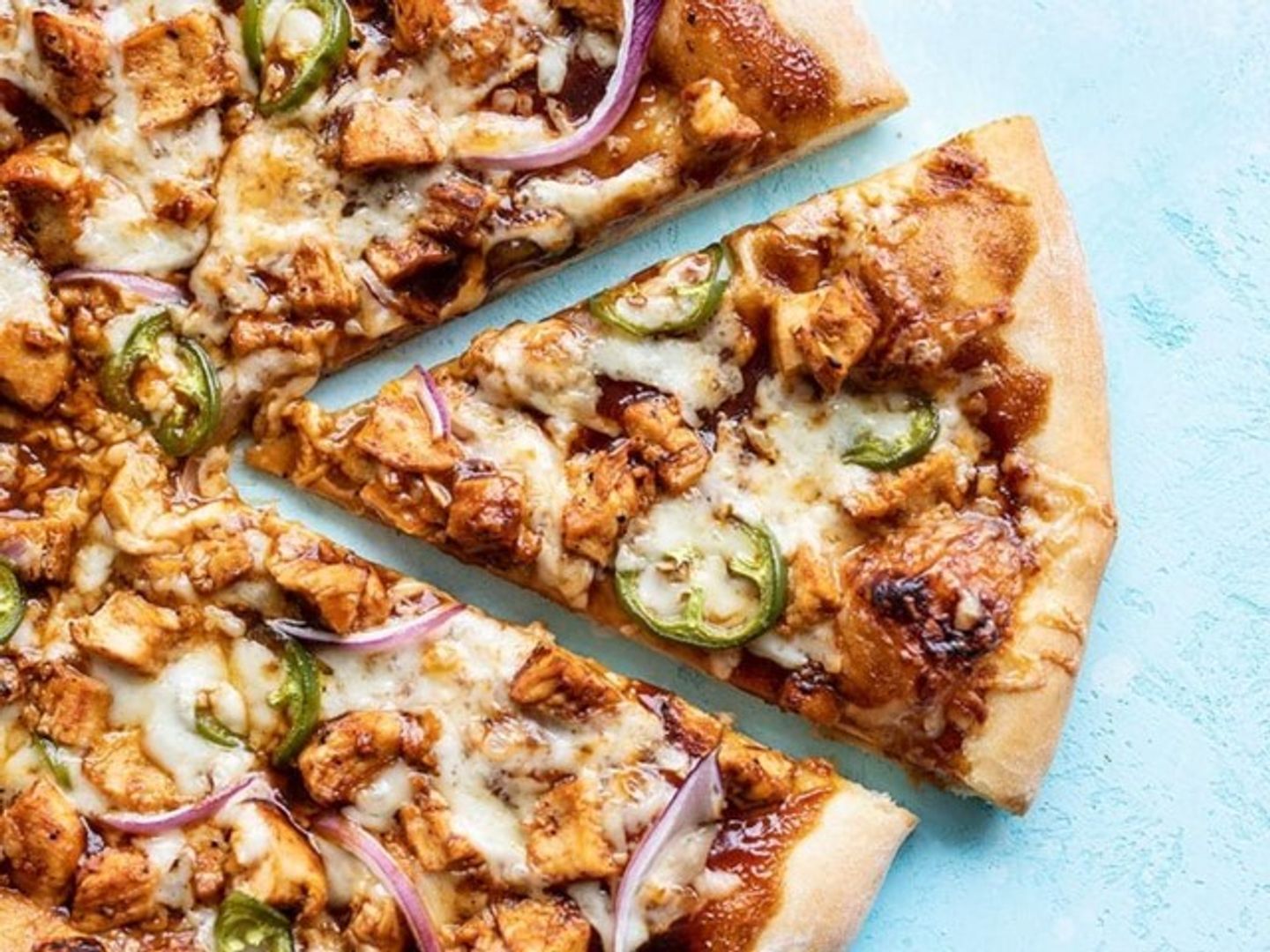 بيتزا باربكيو مع دجاج - صغير