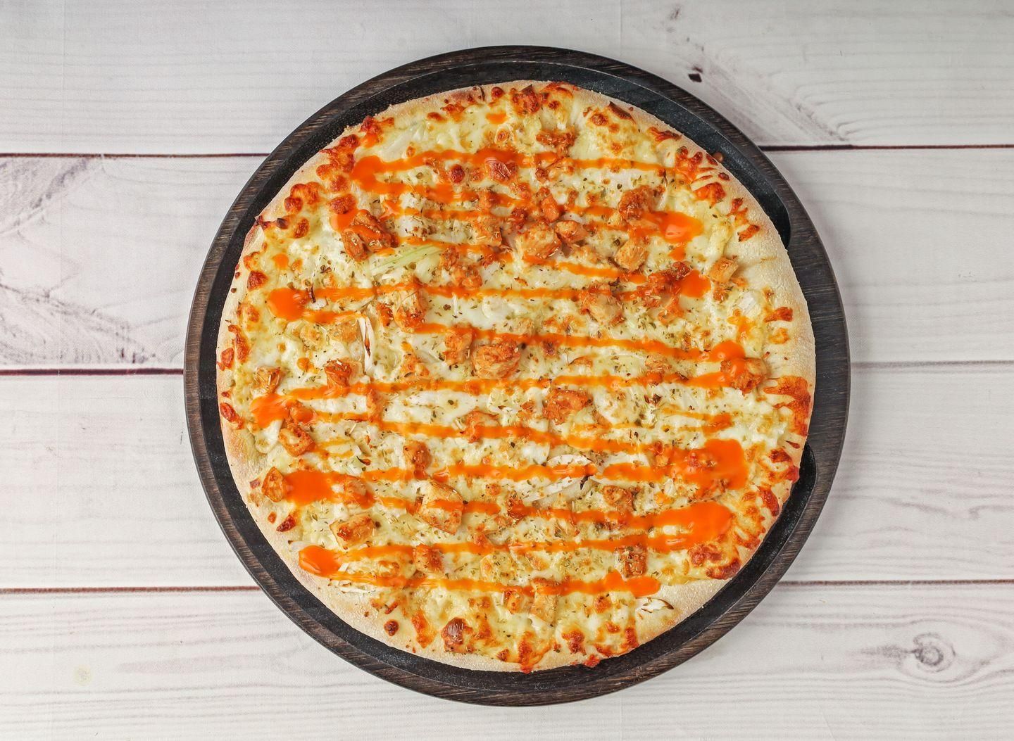 Spicy Chicken Pizza - Medium