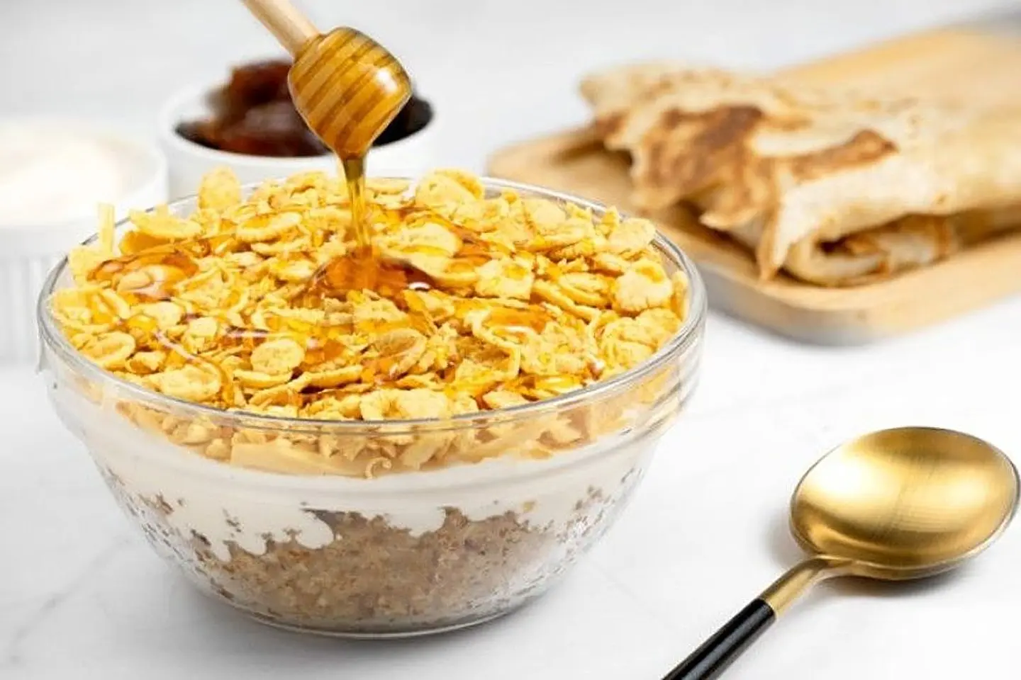 Cheese With Cream And Corn Flakes Masoub - Small