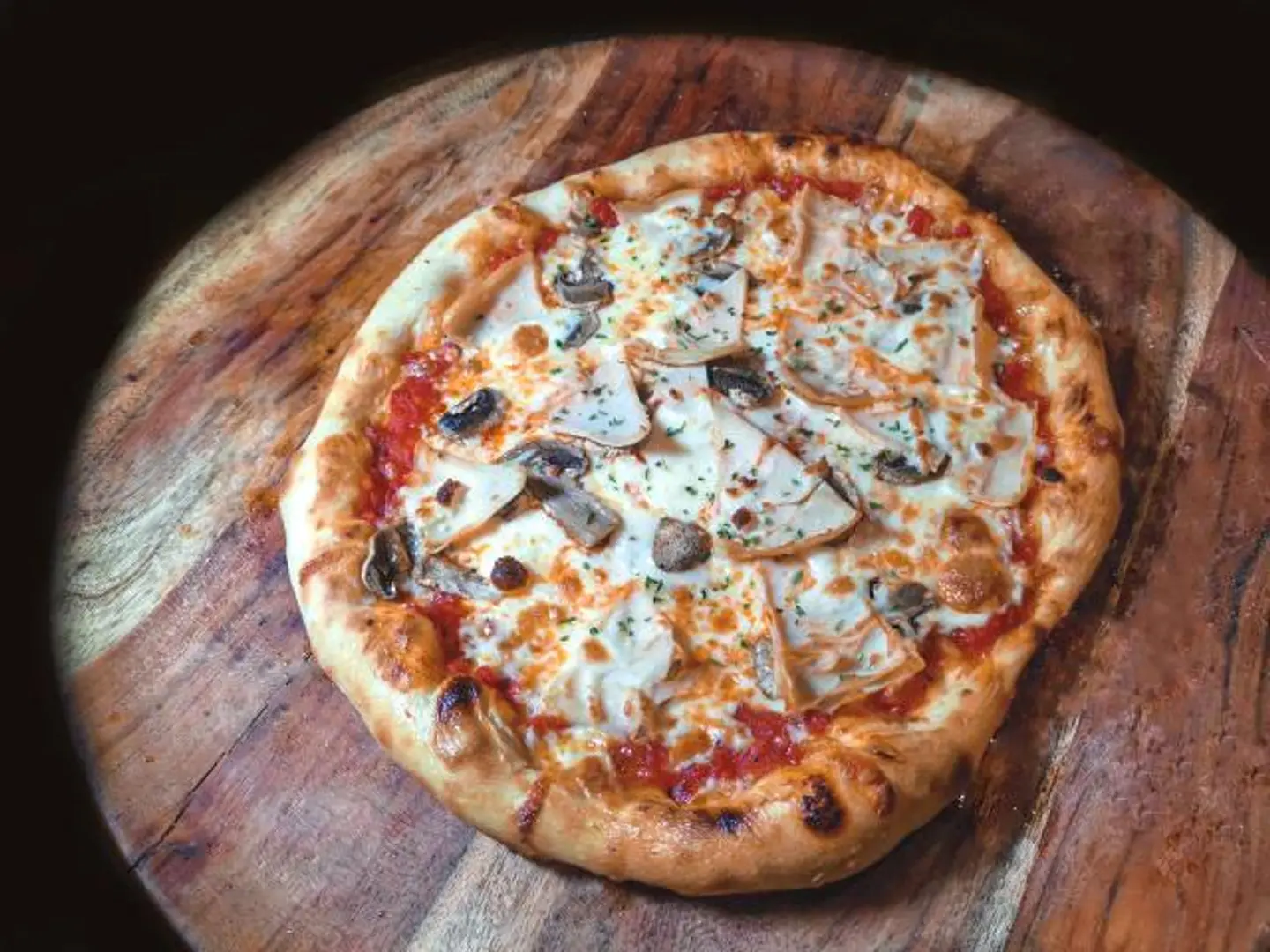 Mushroom Pizza - Medium