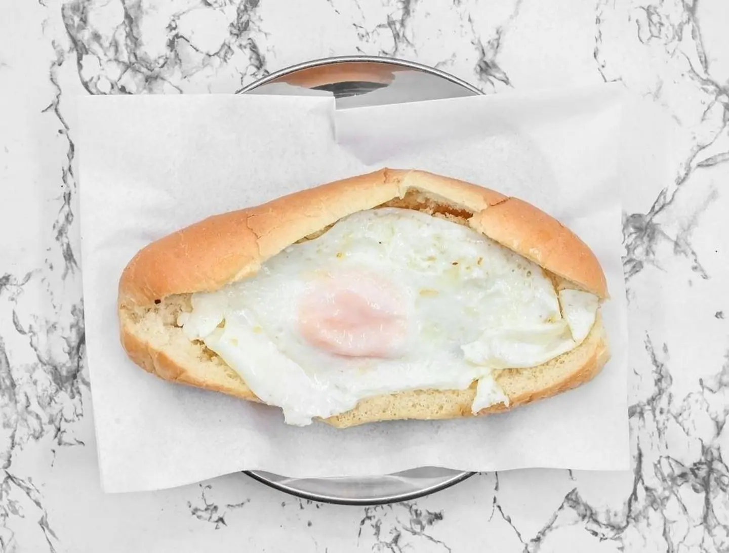 بيض عيون - صغير