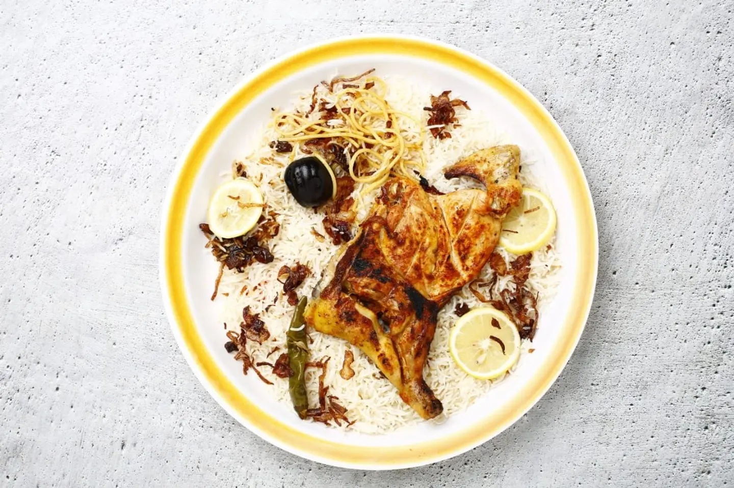 حبة دجاج عالفحم - رز بشاور