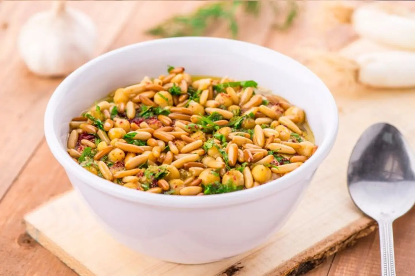فتة بالزيت واللوز - صغير
