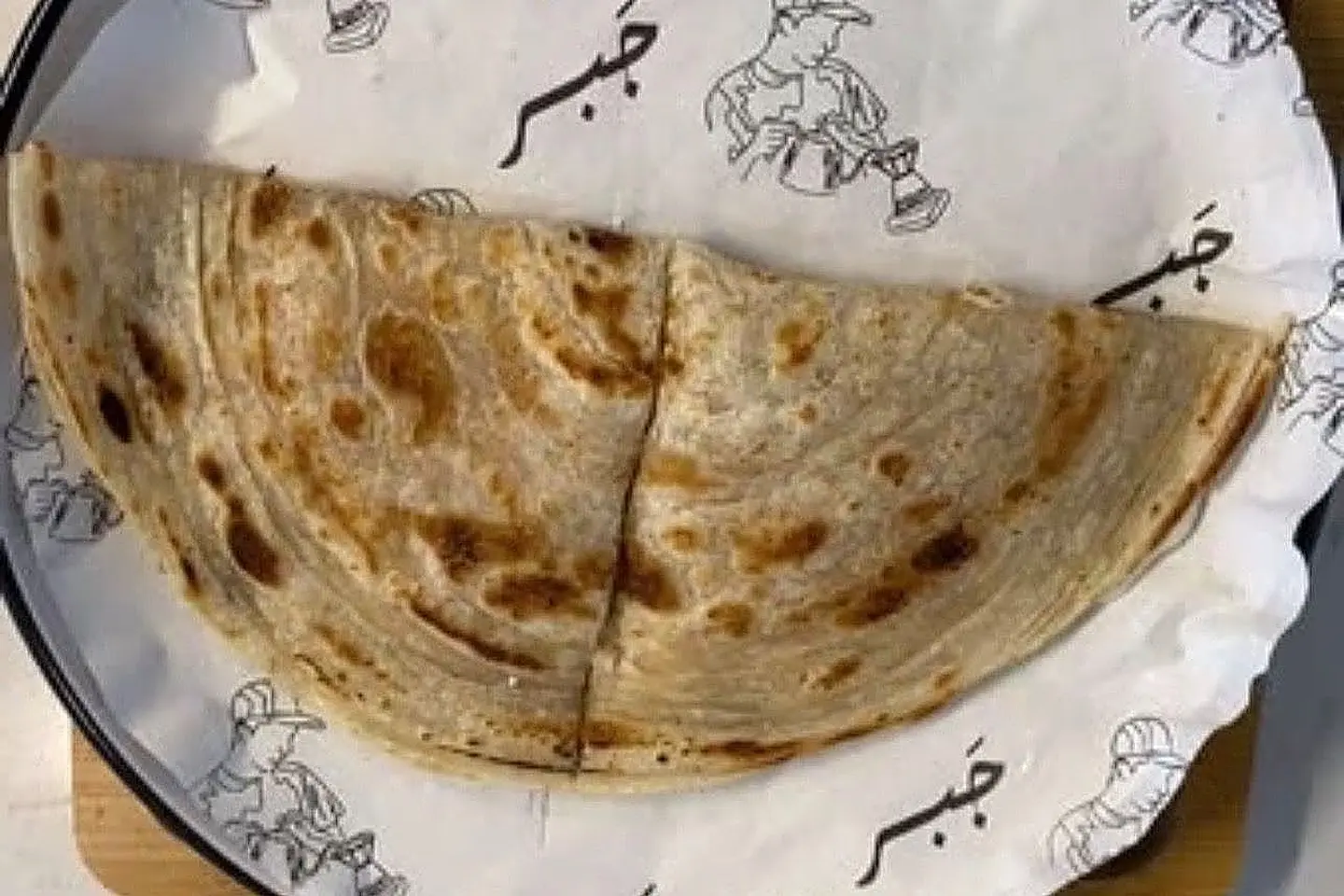 خبز شباتي - شباتي بيض مقلي بالجبن