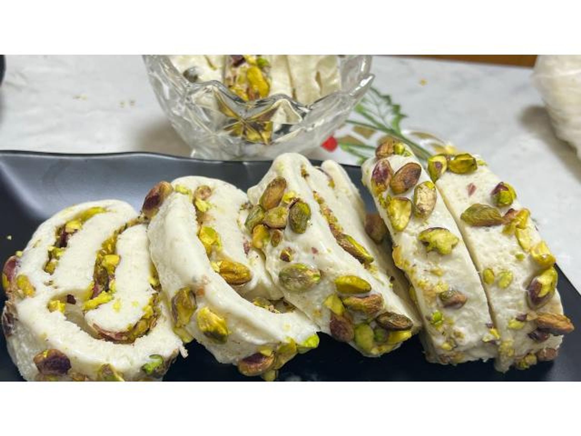 بوظة عربي مكسرات - صغير