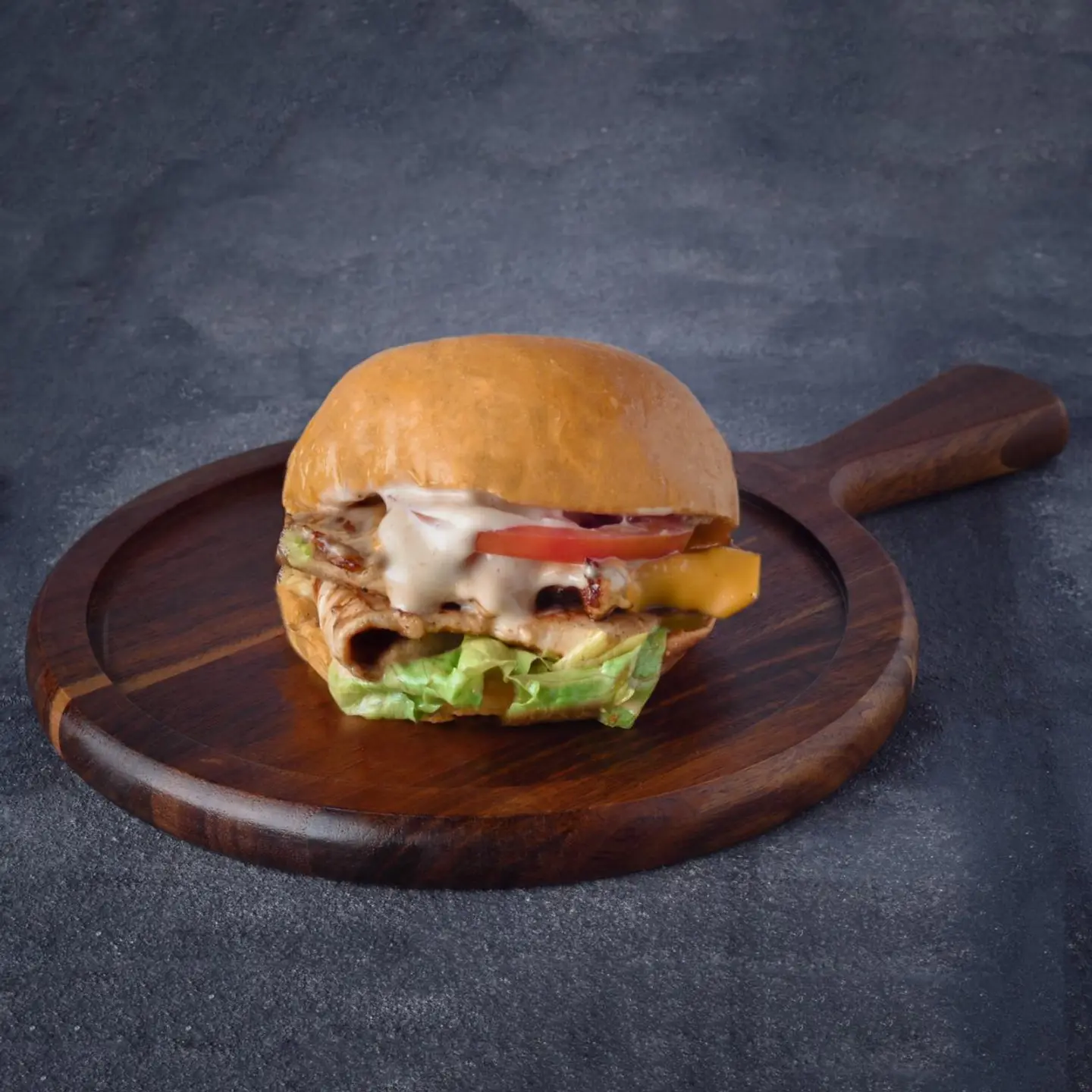 برجر الدجاج المشوي - ساندوتش