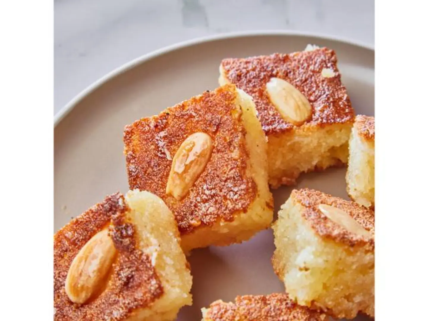 هريسة لوزة - ربع ك