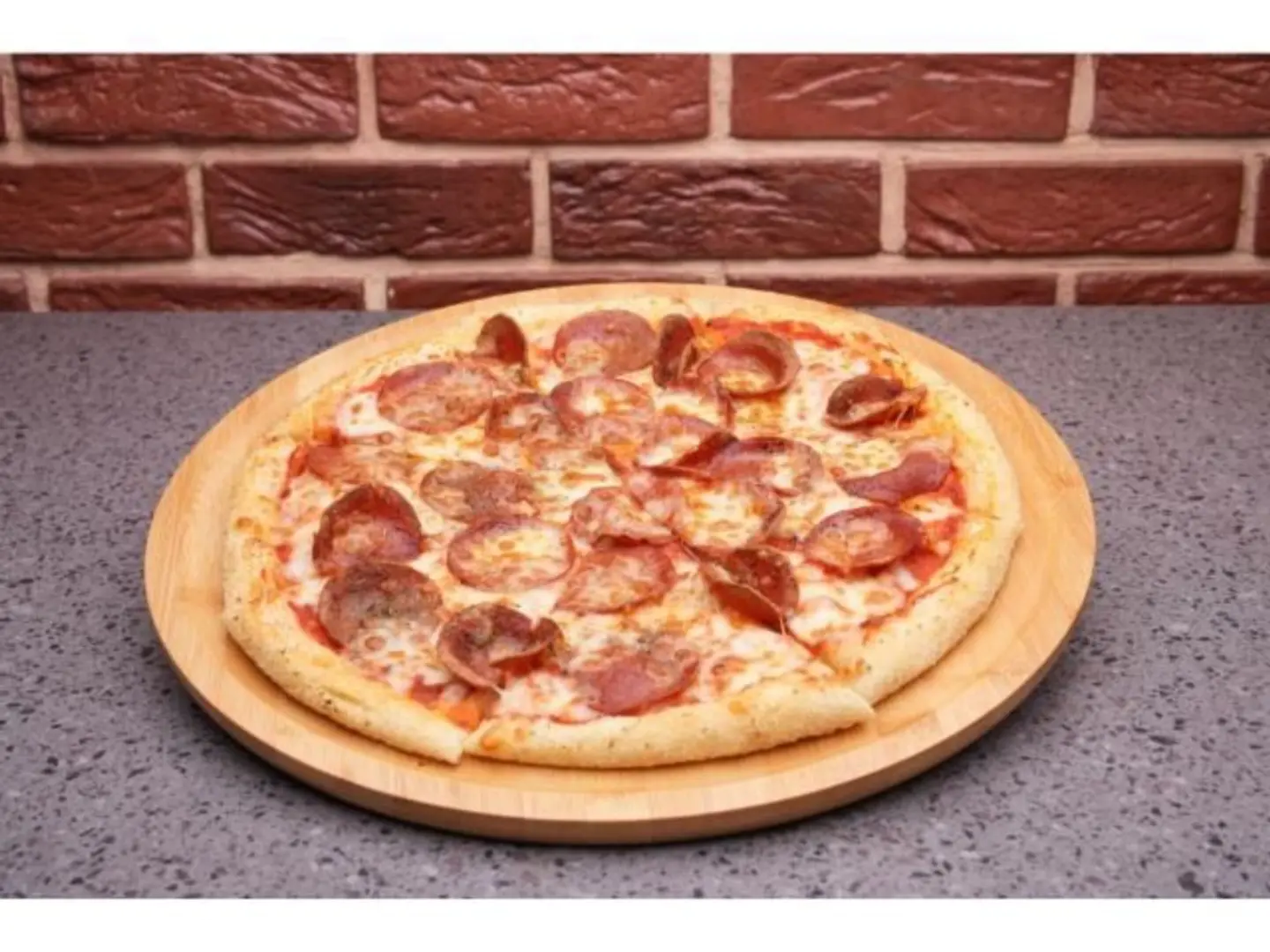 Pepperoni Crust - Medium