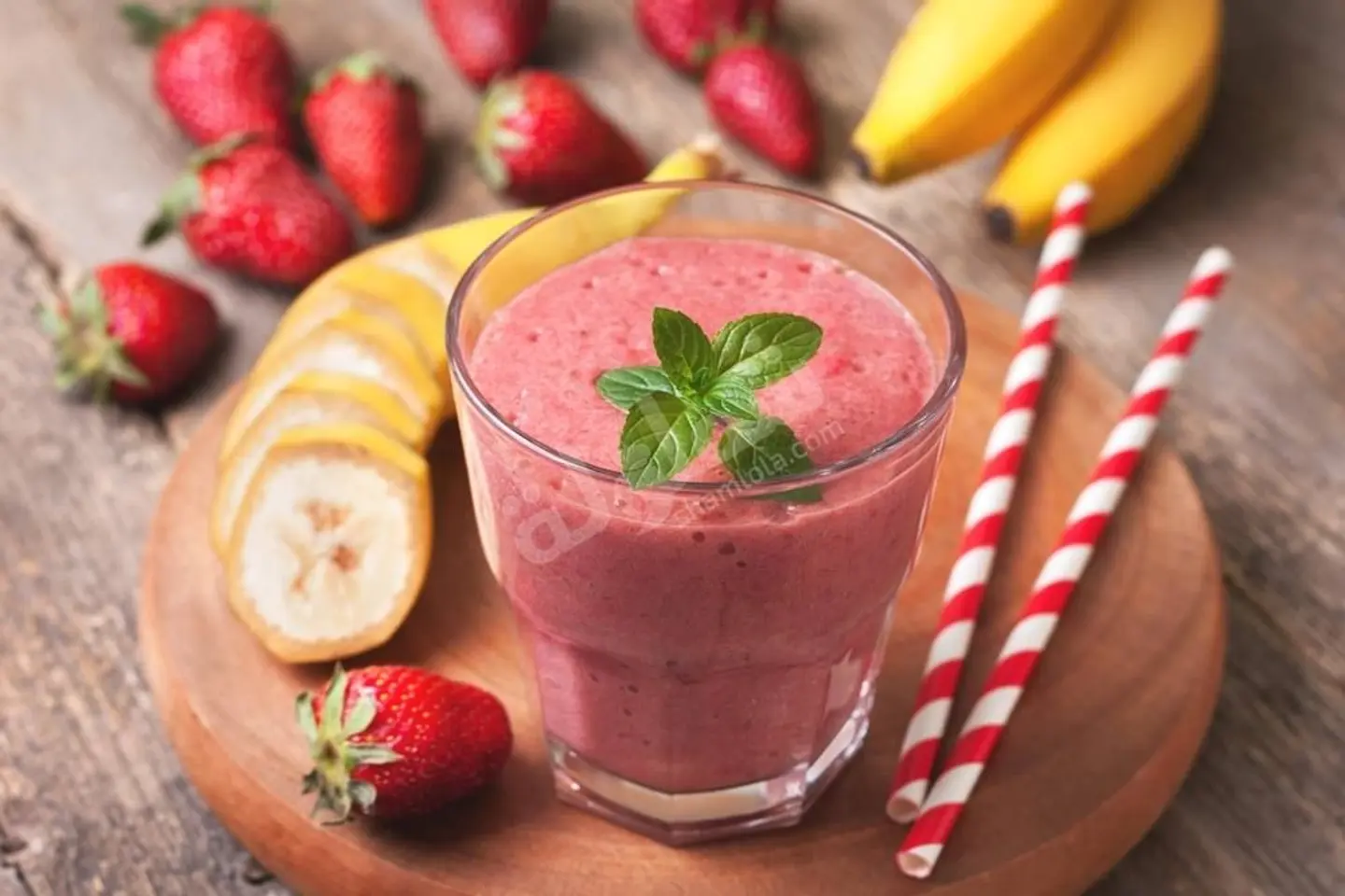 Banana Juice With Strawberry - Small Cup