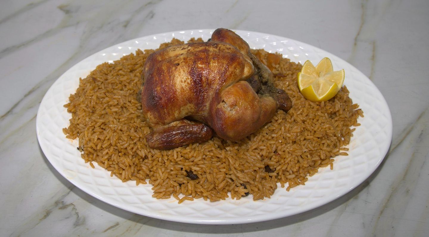 دجاج مشوي مع الارز - نص حبة دجاج