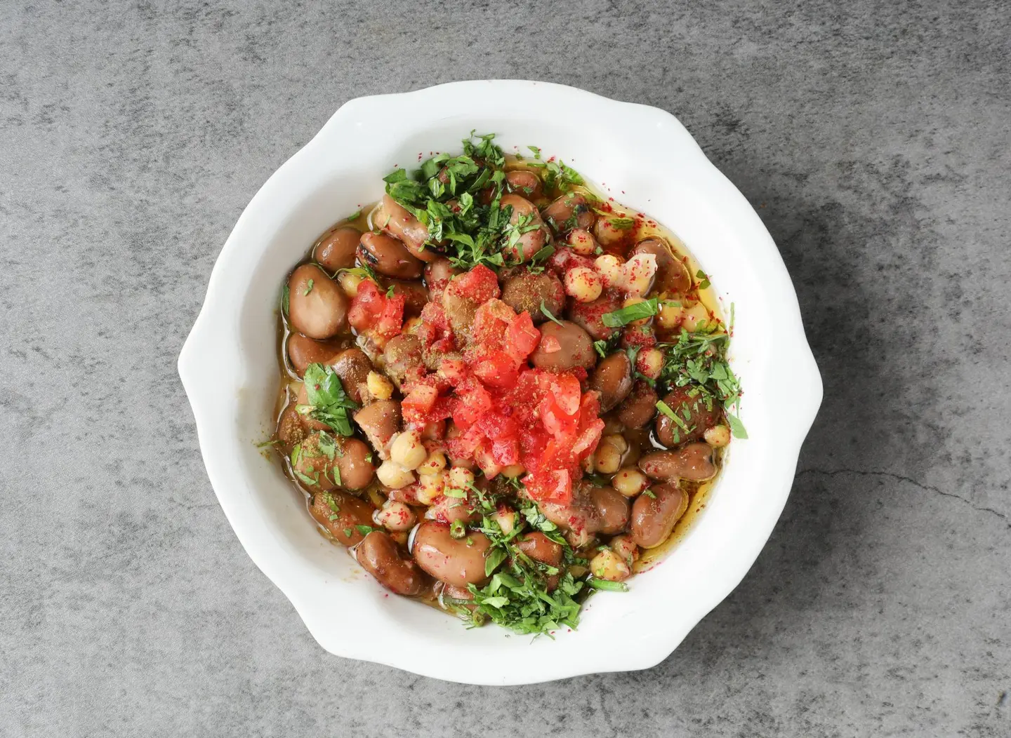 طبق فول لبناني