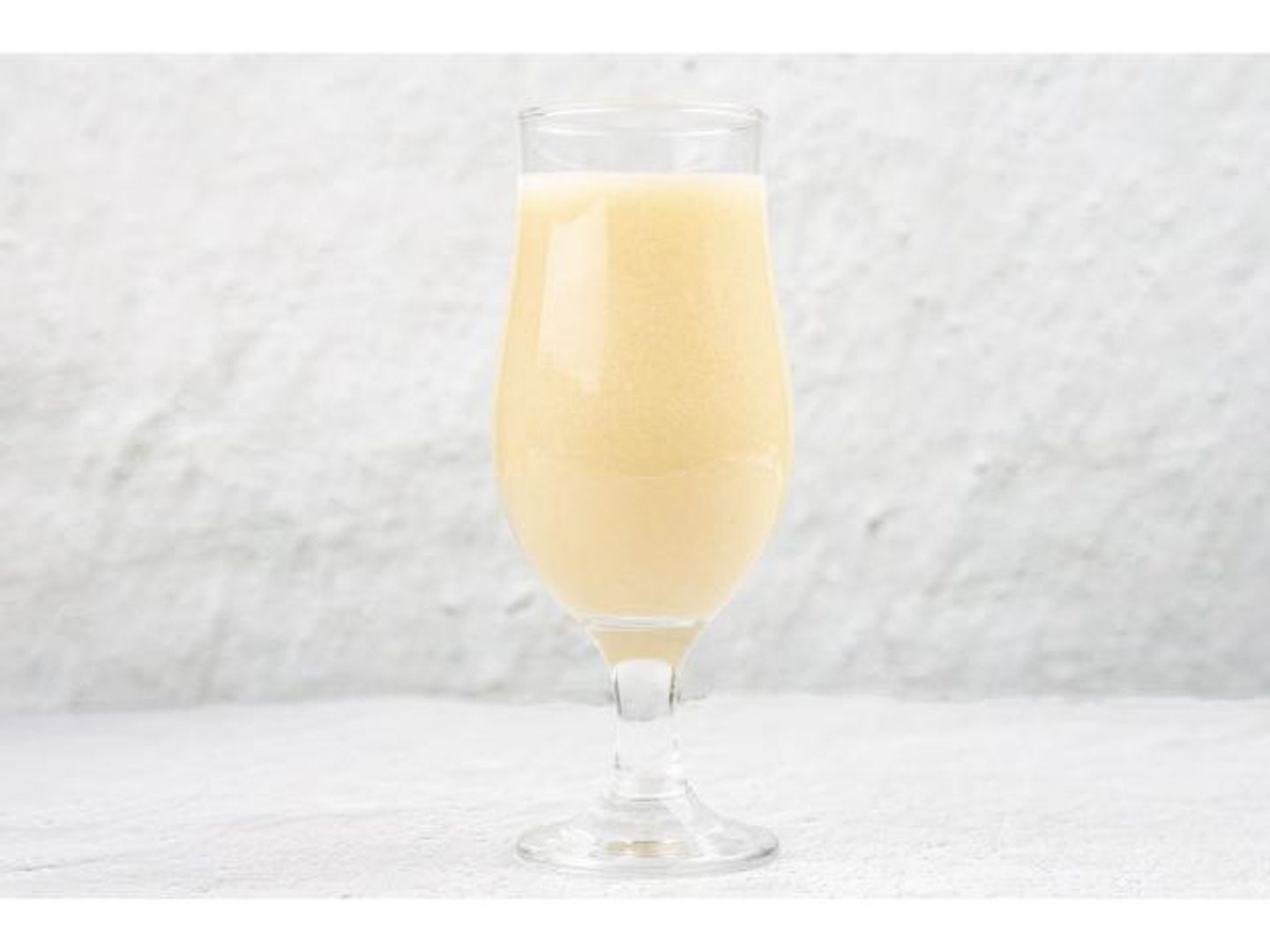 Banana And Apple With Milk - Medium
