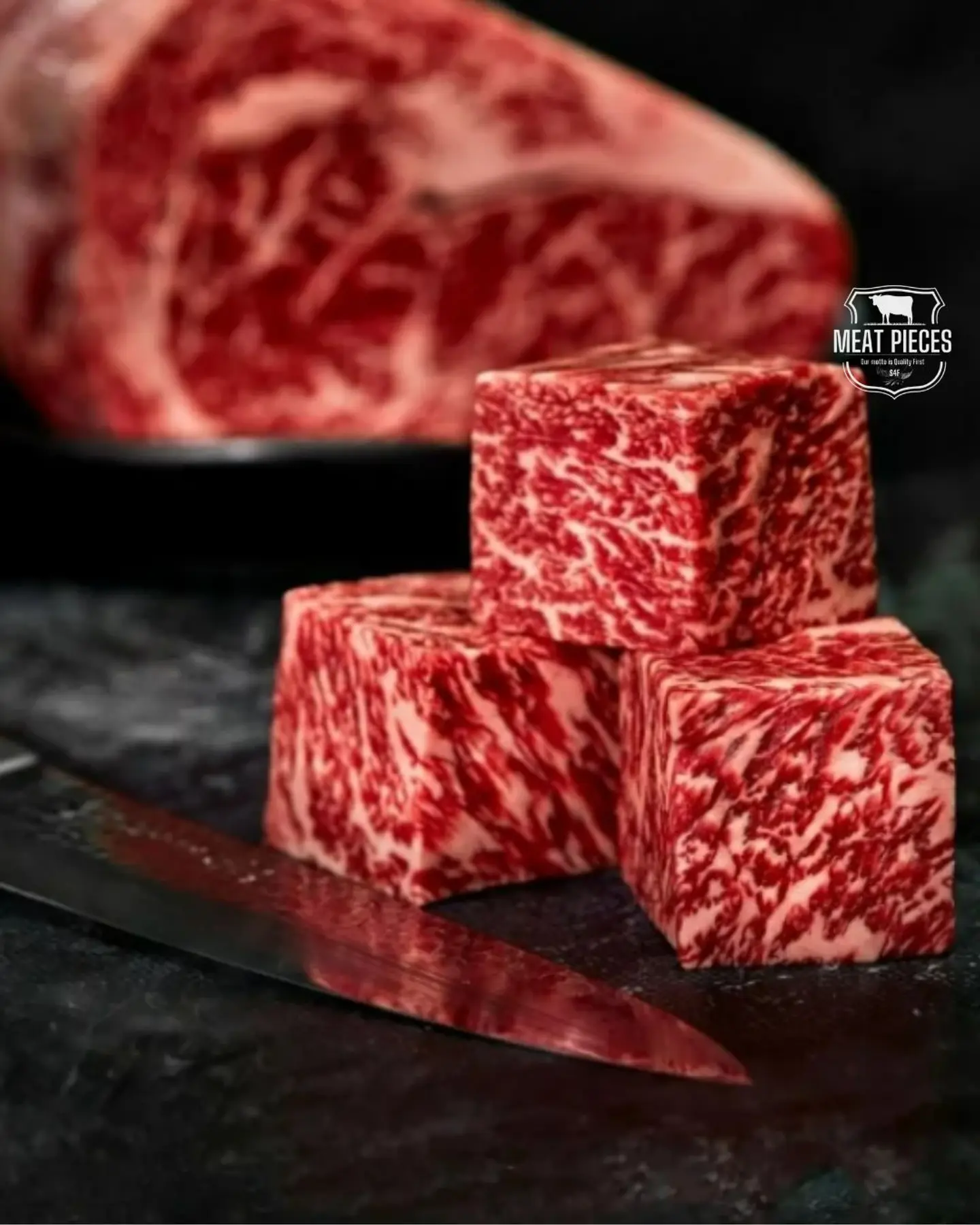 مكبعات بلاك انجوس - نص كيلو